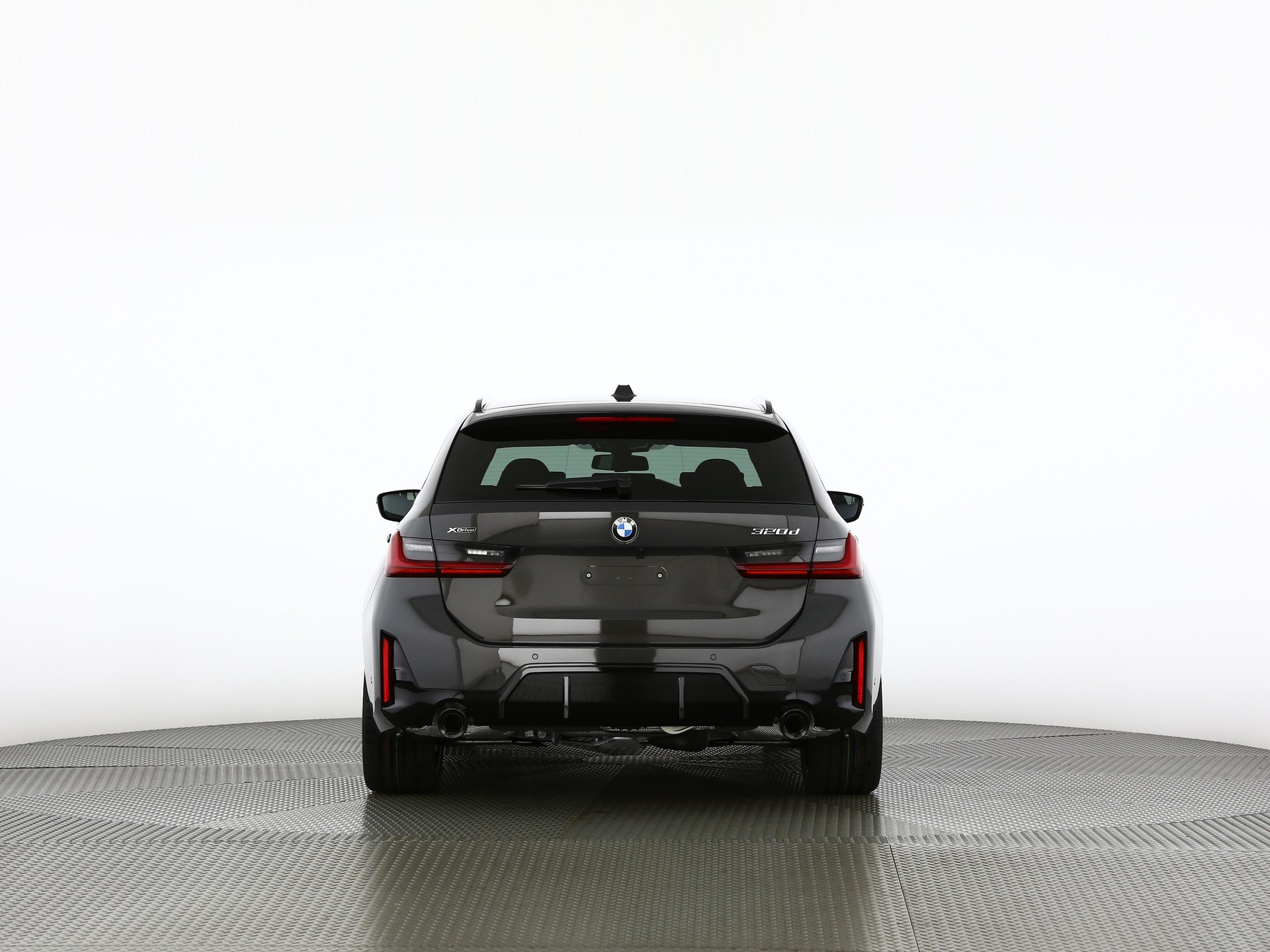 BMW 320d xDrive SAG Touring-image-3