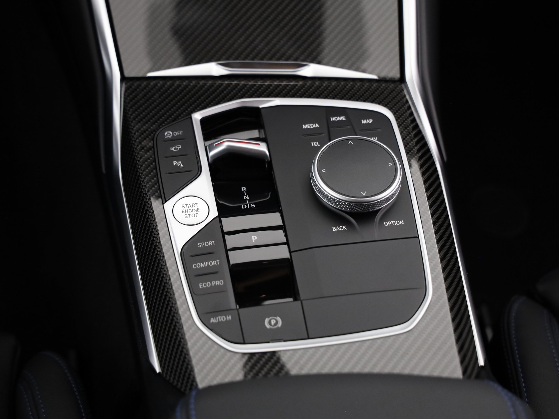 BMW 320d xDrive SAG Touring-image-17