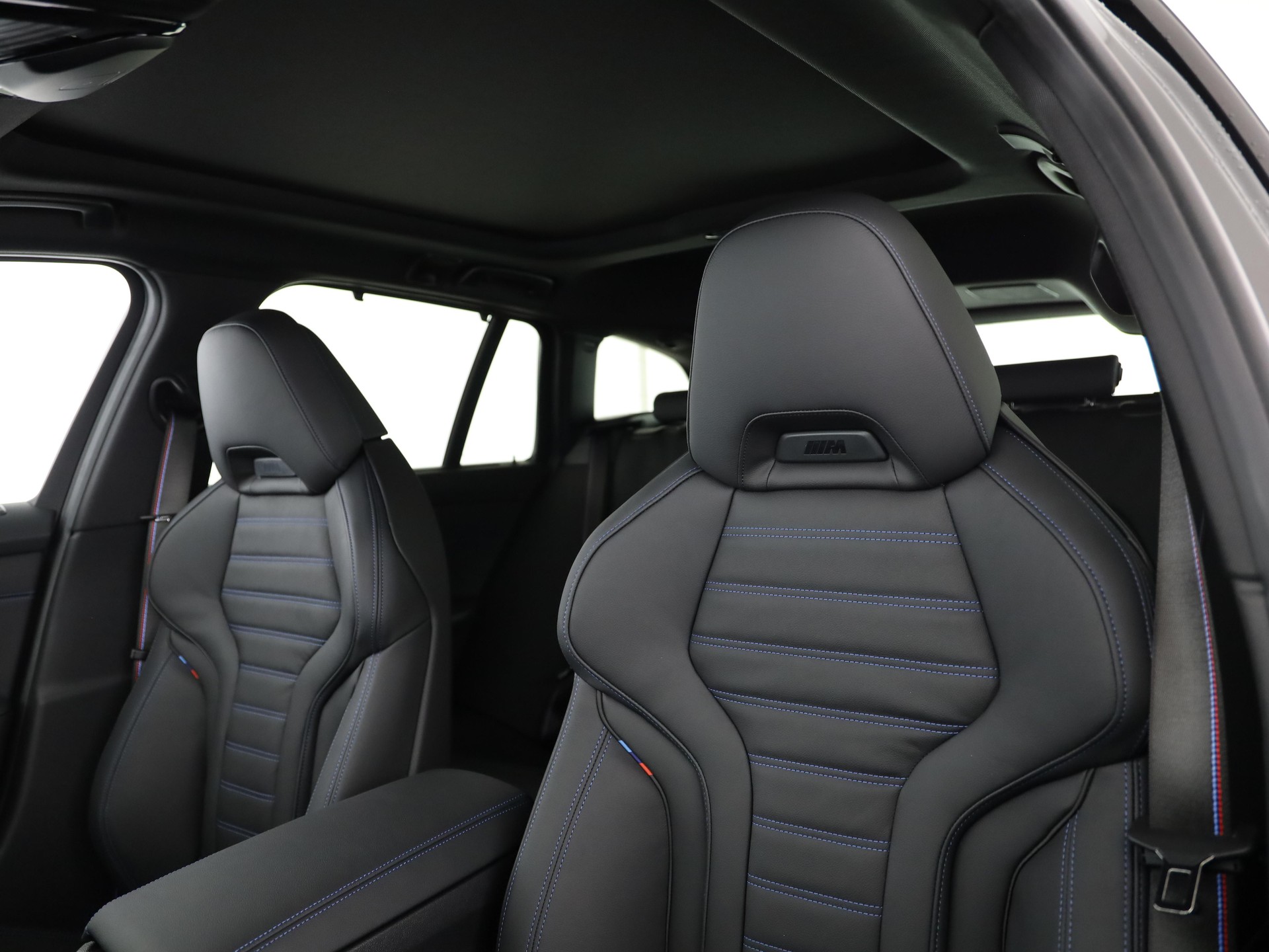 BMW 320d xDrive SAG Touring-image-10