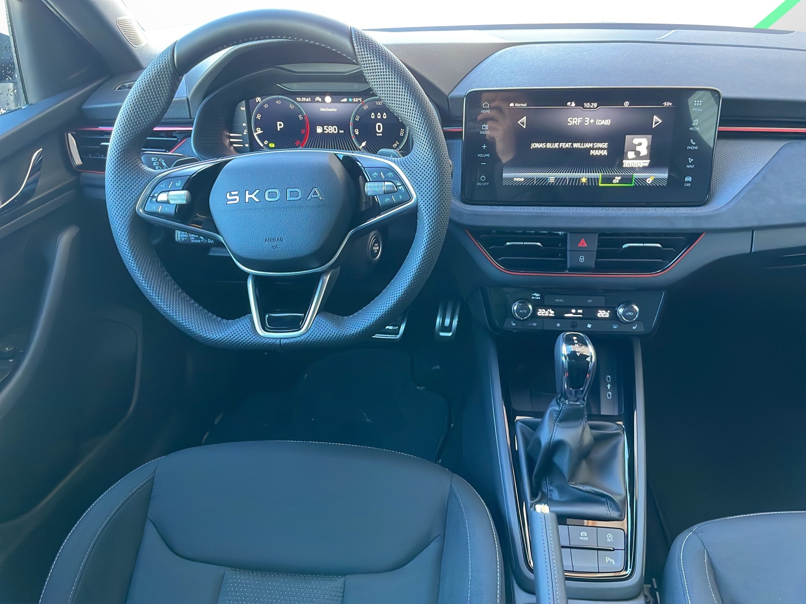 SKODA Scala 1.5 TSI Dynamic DSG-image-9