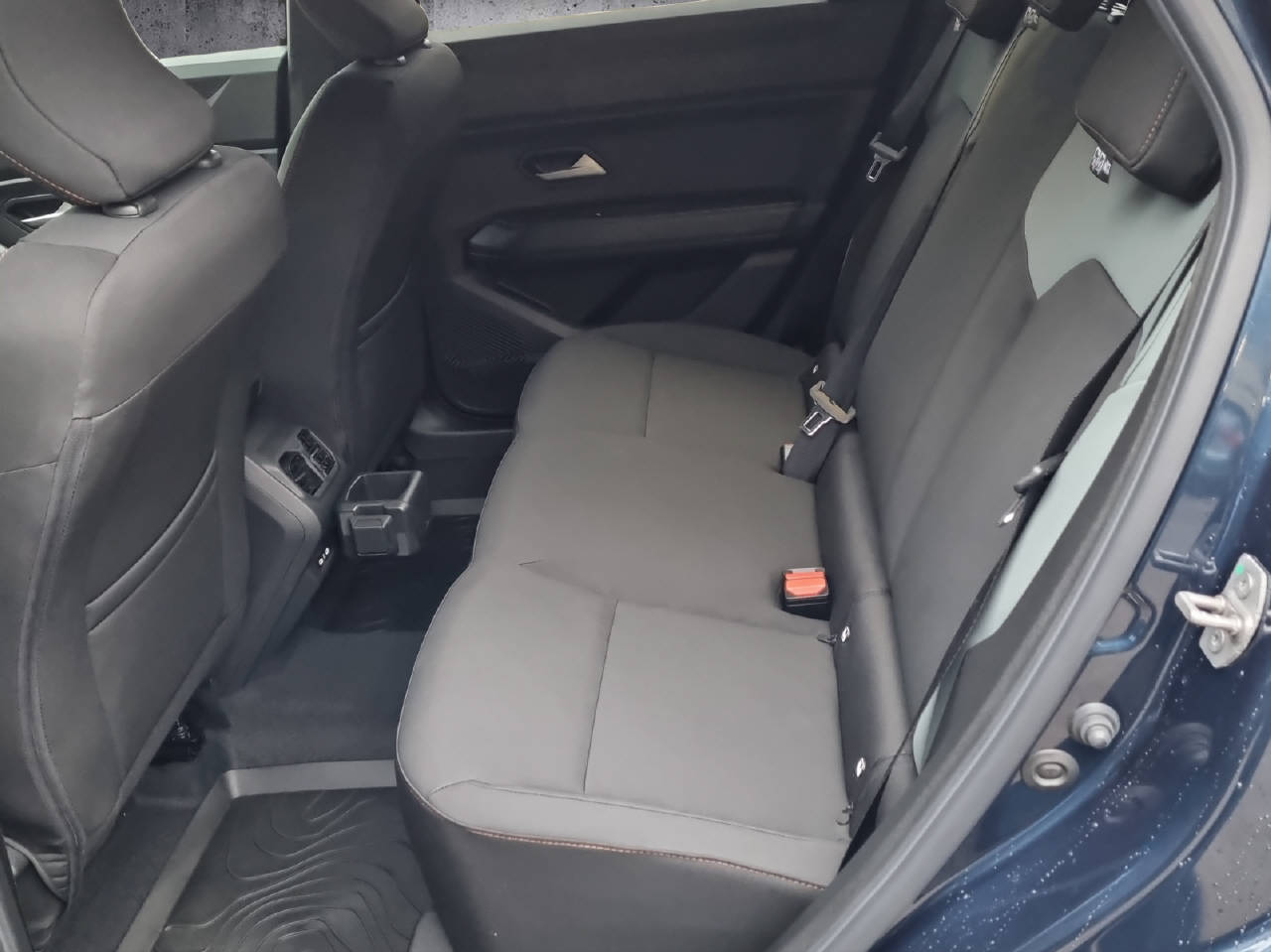 DACIA Bigster extreme hybrid 155-image-7
