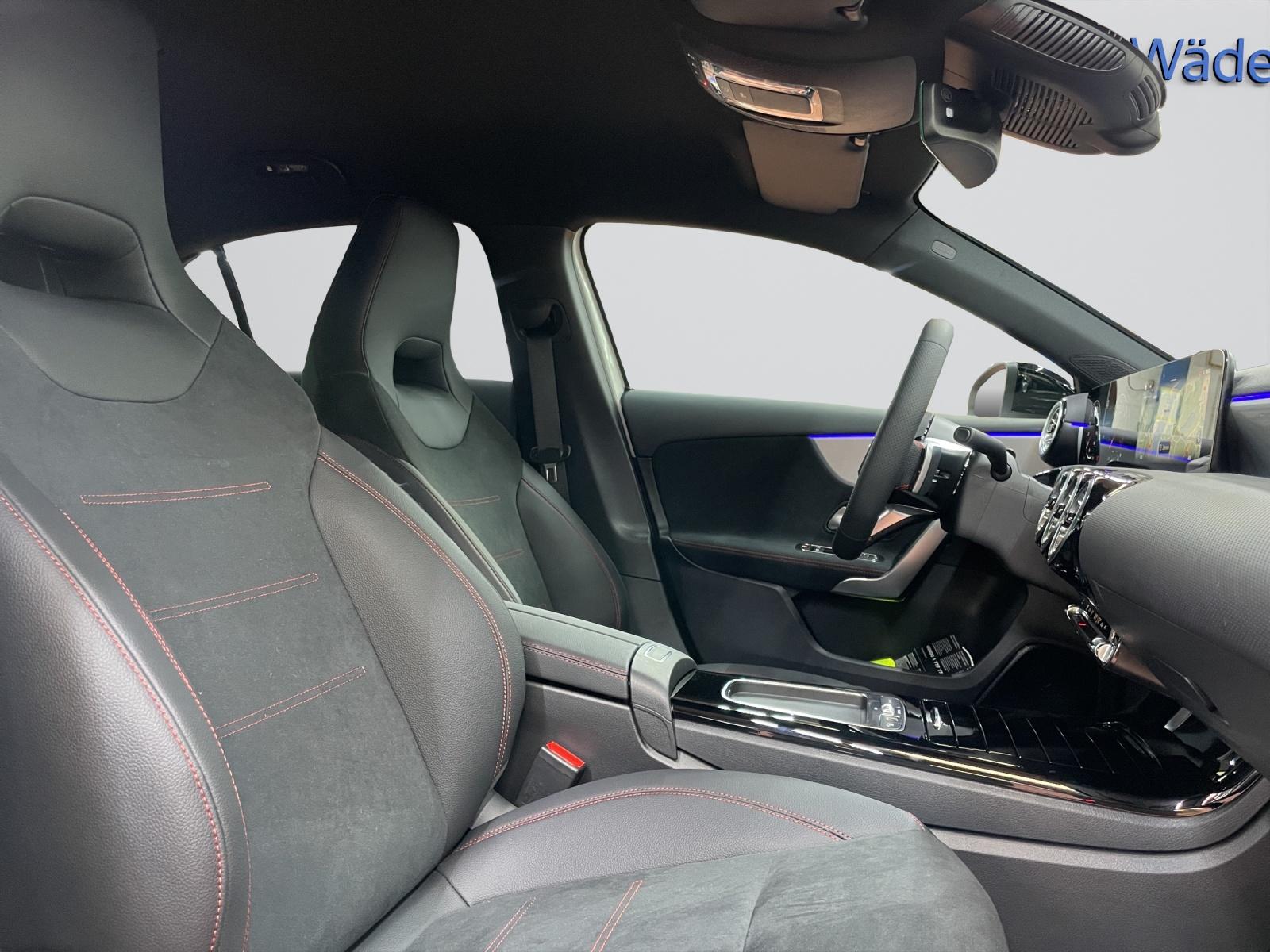 MERCEDES-BENZ A 180 Night Star AMG Line-image-5