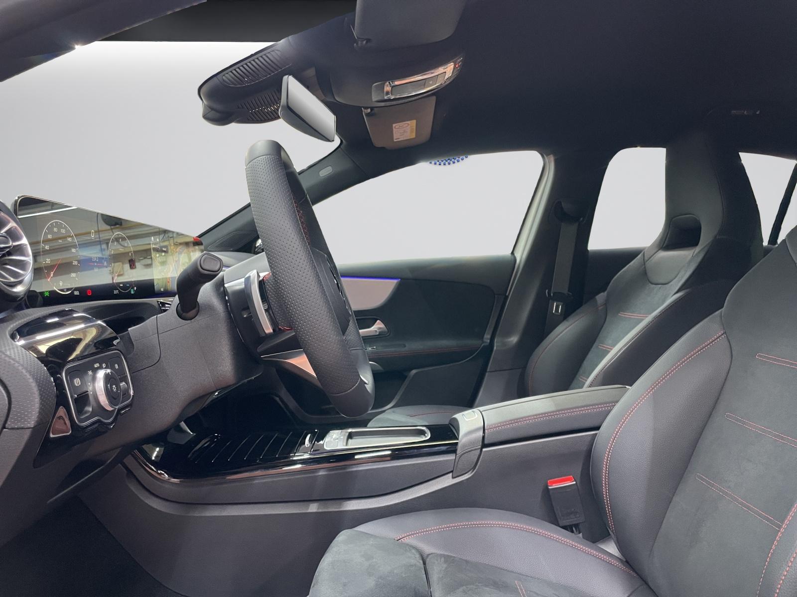 MERCEDES-BENZ A 180 Night Star AMG Line-image-3