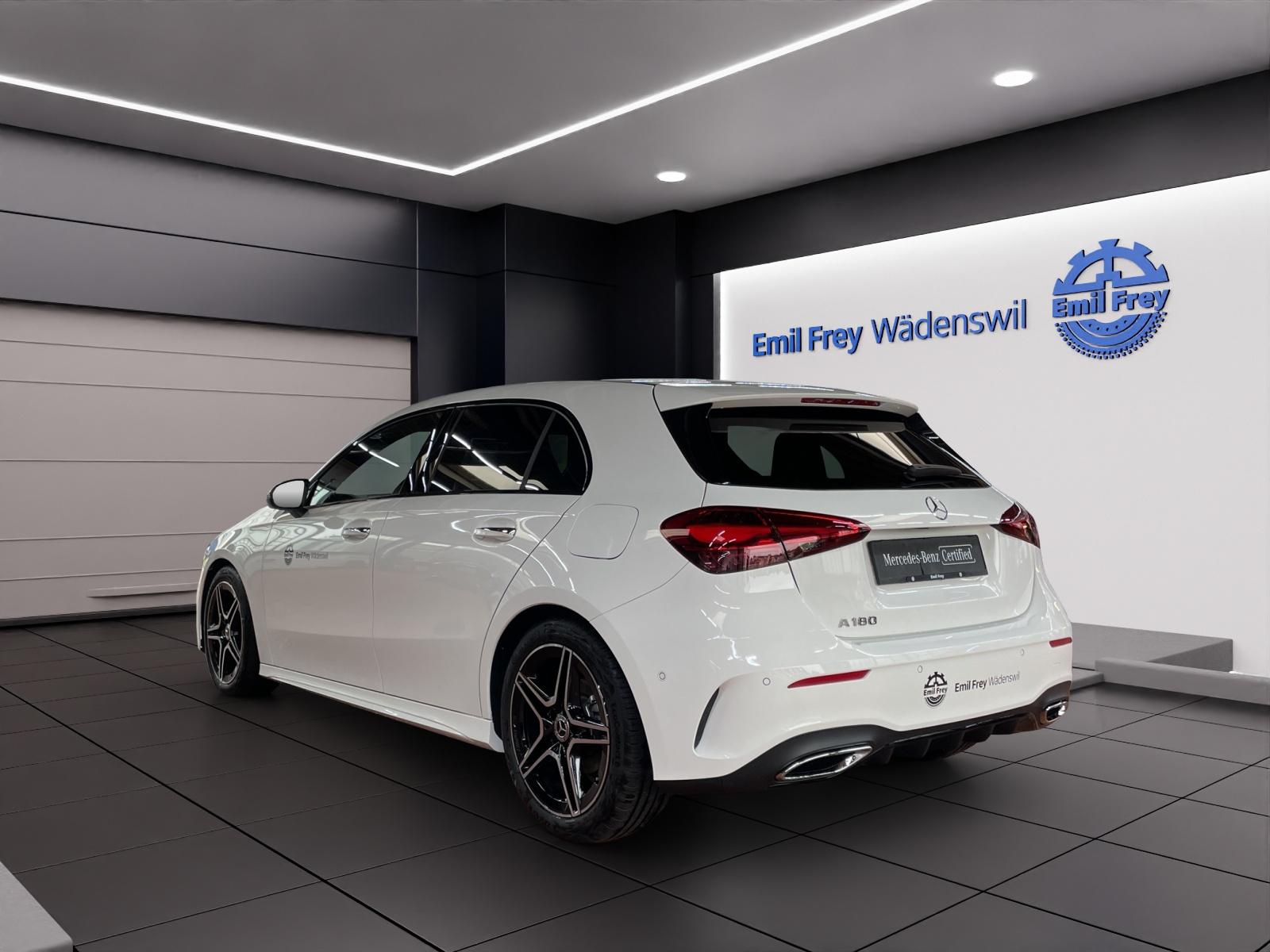 MERCEDES-BENZ A 180 Night Star AMG Line-image-2