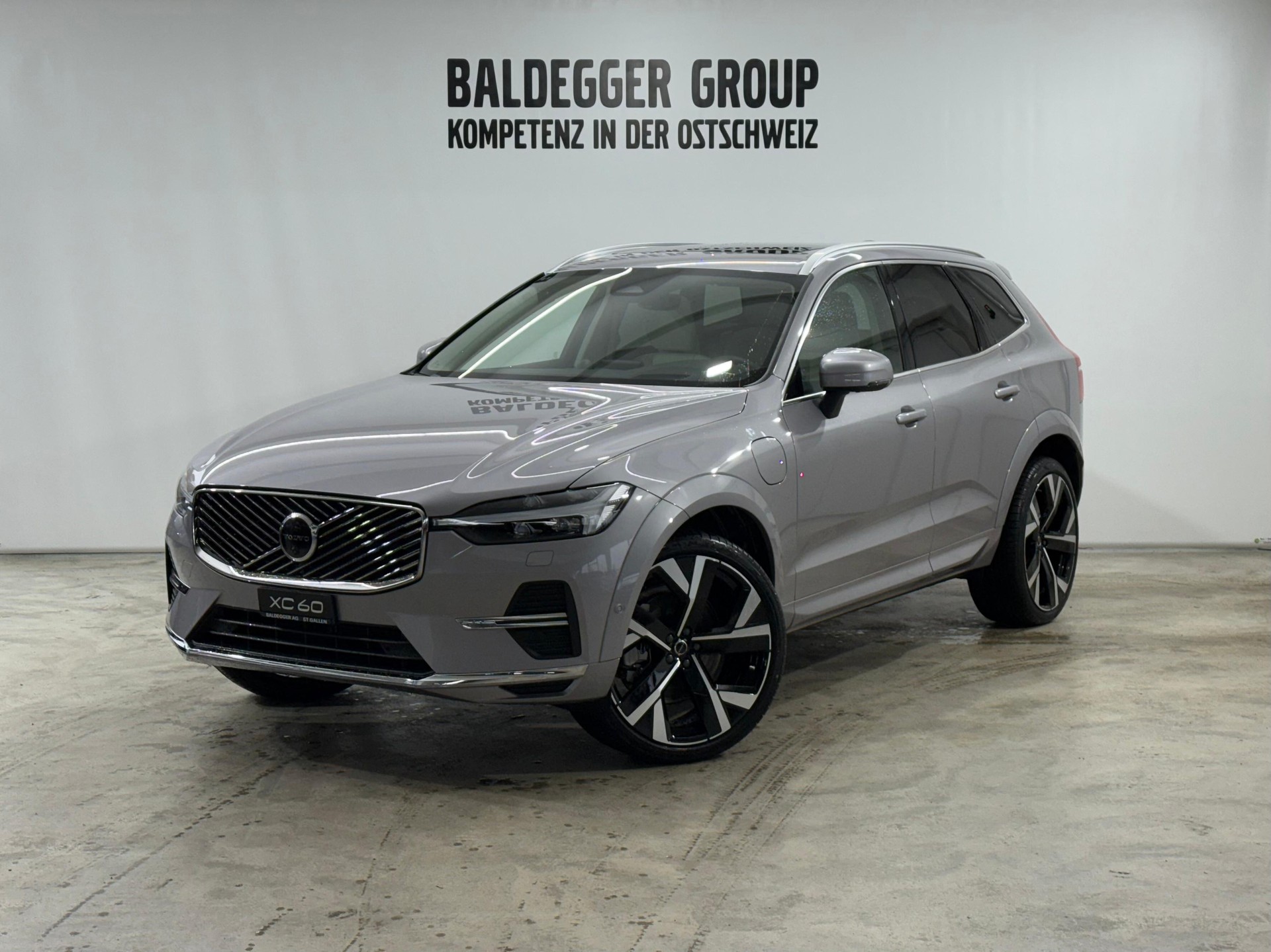VOLVO XC60 2.0 T6 TE Ultra Bright eA-image-0