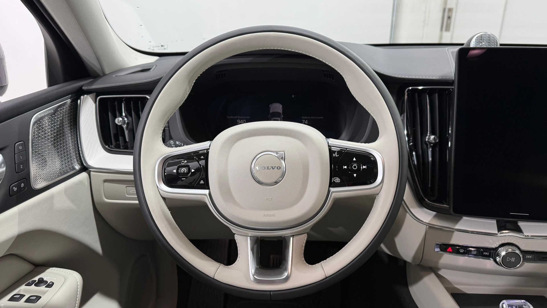VOLVO XC60 2.0 T6 TE Ultra Bright eA-image-12