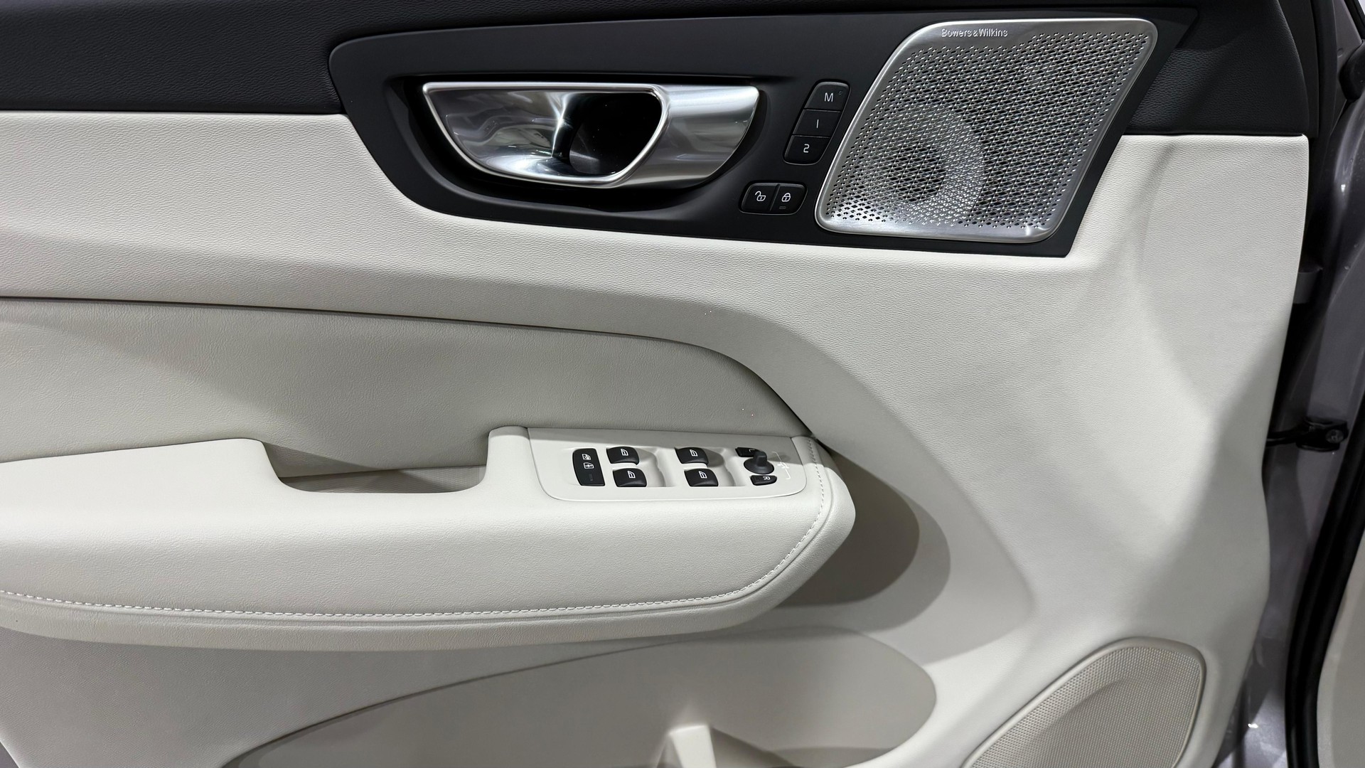 VOLVO XC60 2.0 T6 TE Ultra Bright eA-image-11