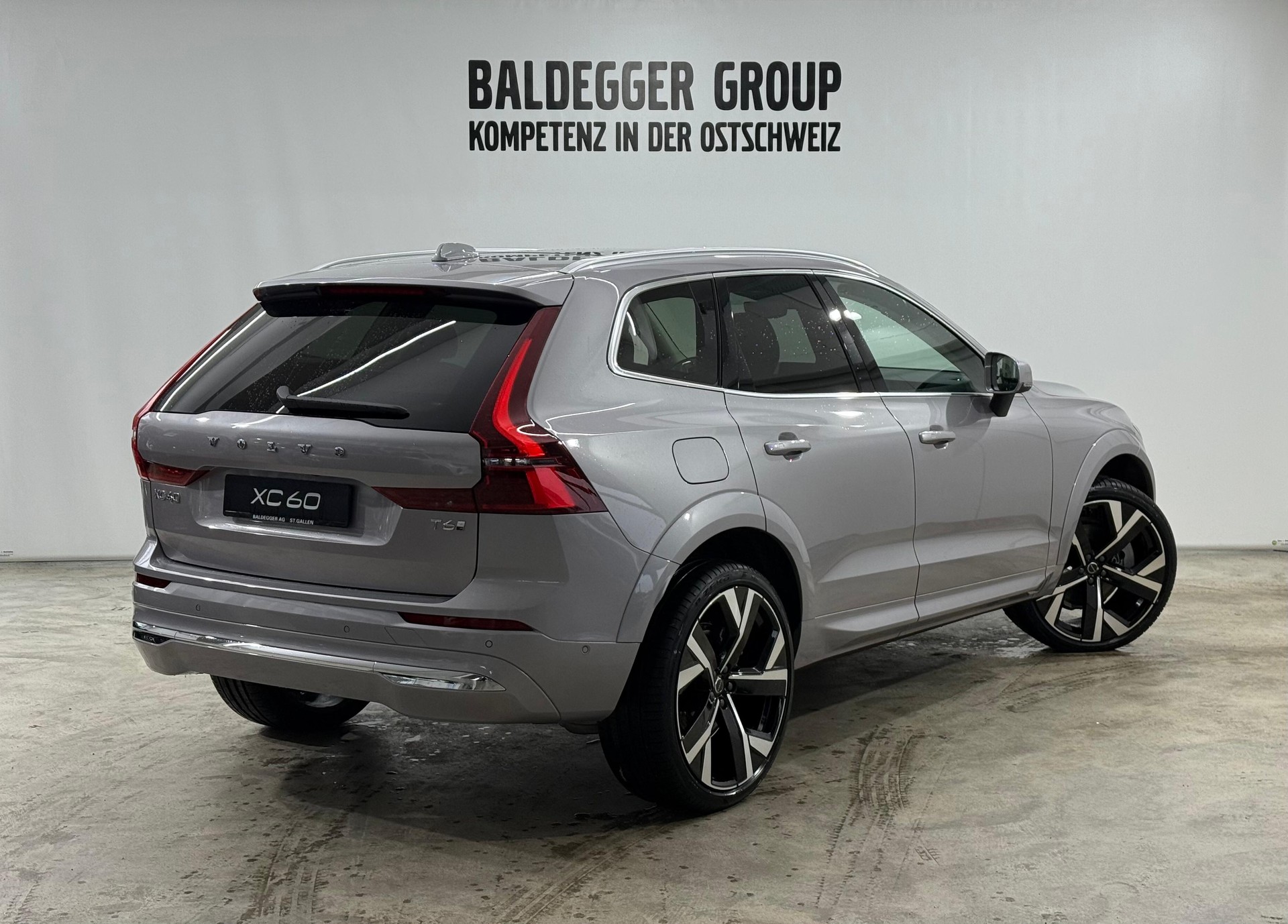VOLVO XC60 2.0 T6 TE Ultra Bright eA-image-2