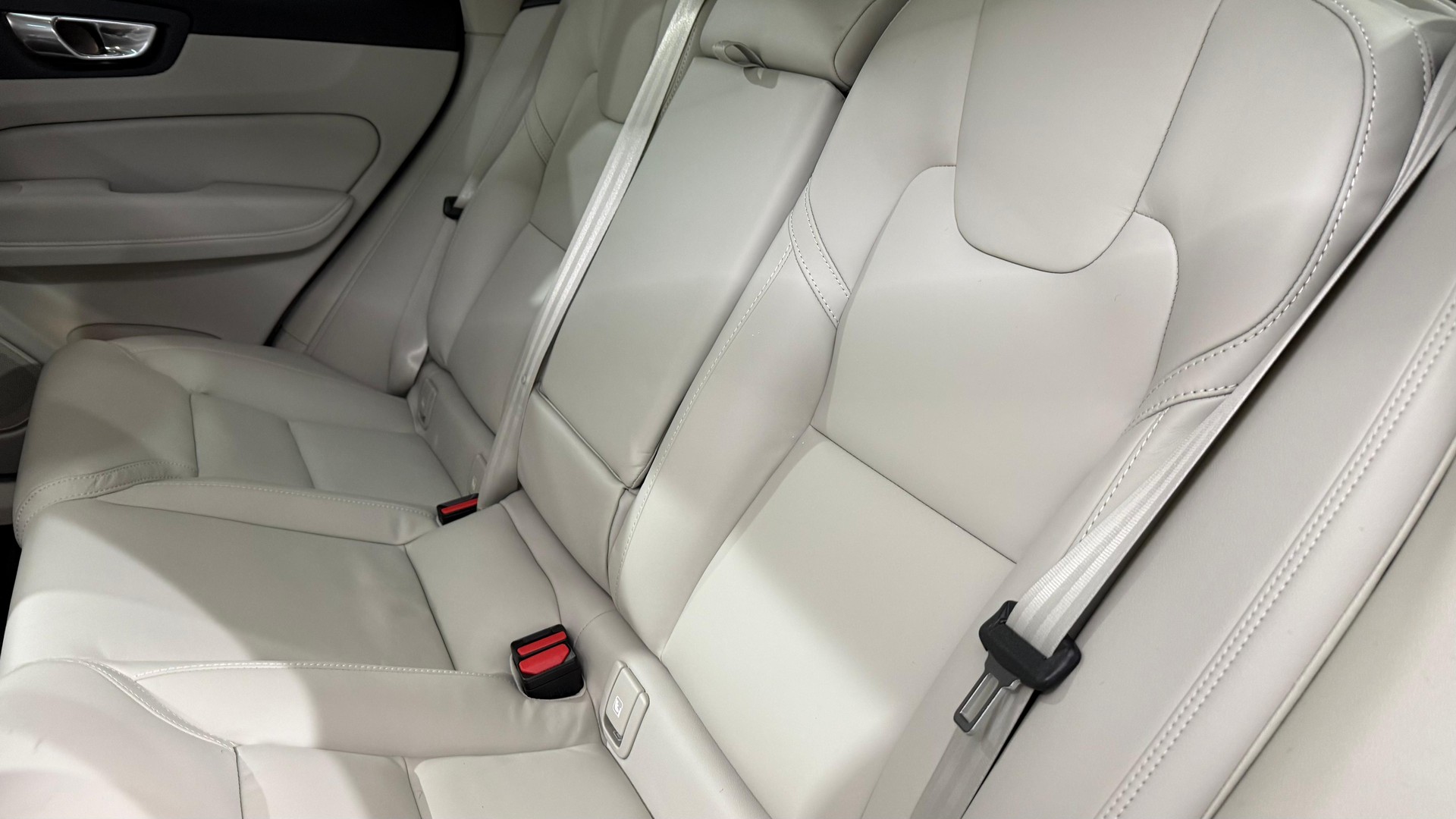VOLVO XC60 2.0 T6 TE Ultra Bright eA-image-5
