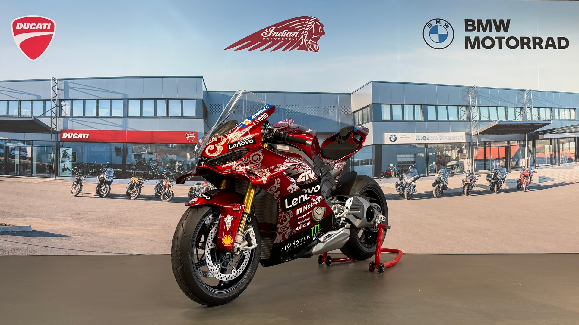DUCATI PANIGALE V4 S Replica Mugello 2025-showroom-element-2