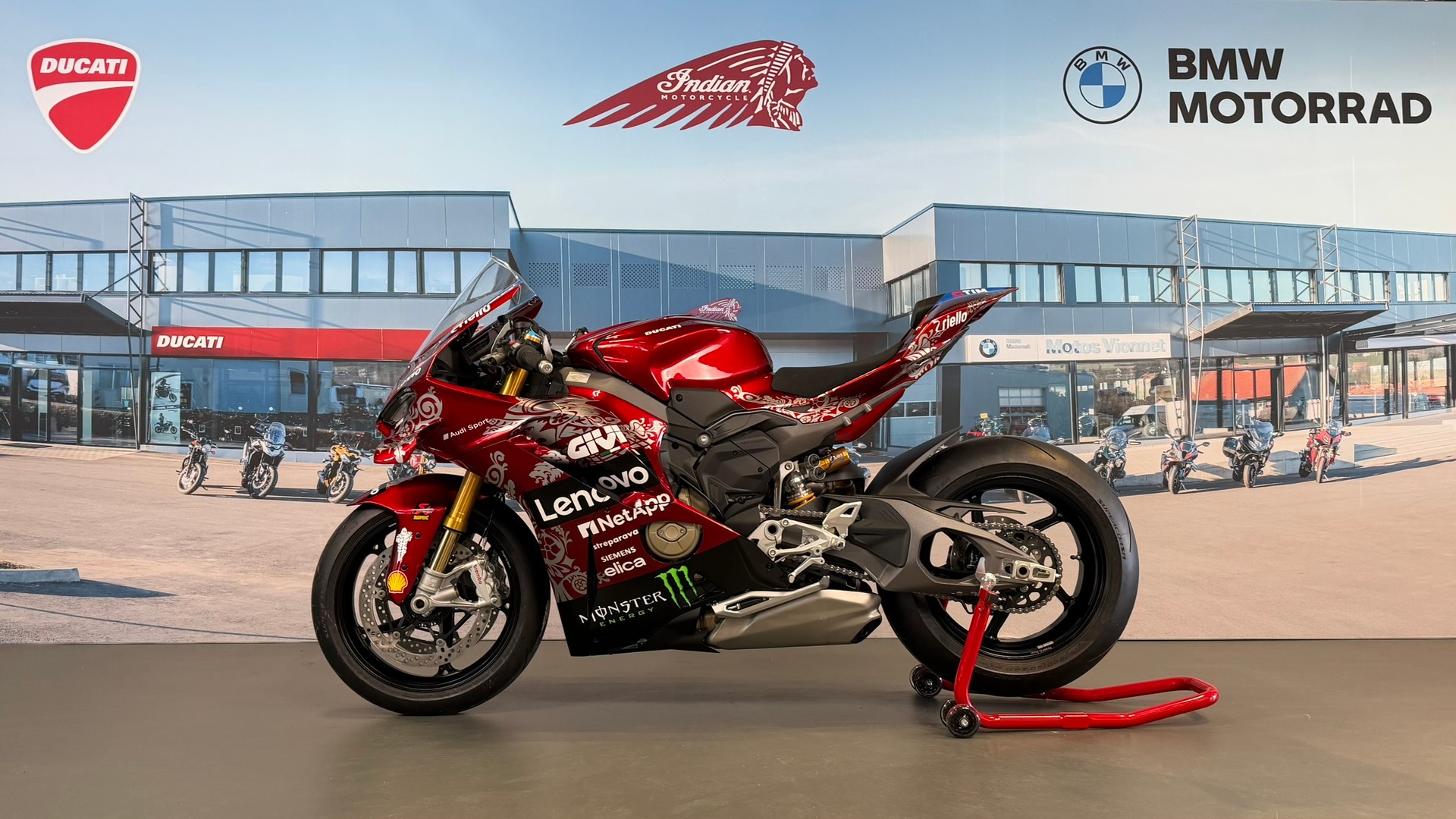 DUCATI PANIGALE V4 S Replica Mugello 2025-showroom-element-3