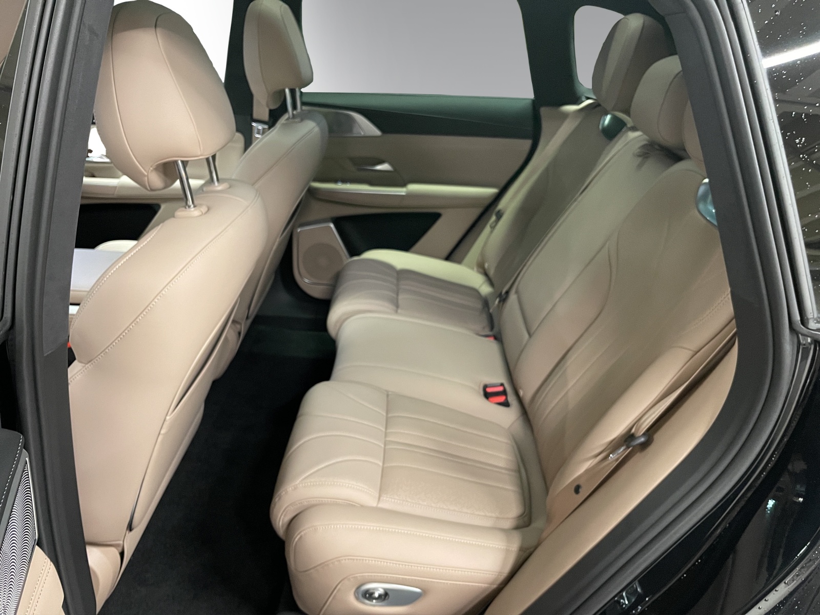 XPENG G9 93kWh Performance AWD-image-8