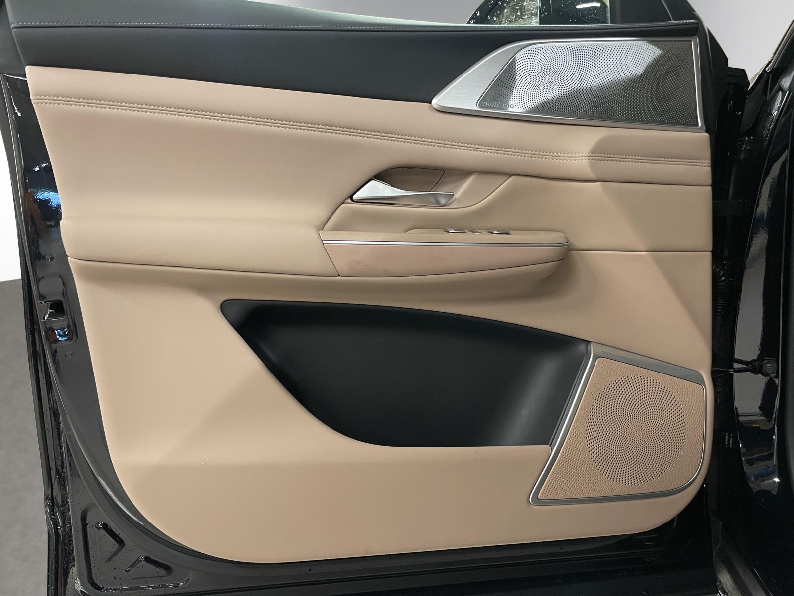 XPENG G9 93kWh Performance AWD-image-5