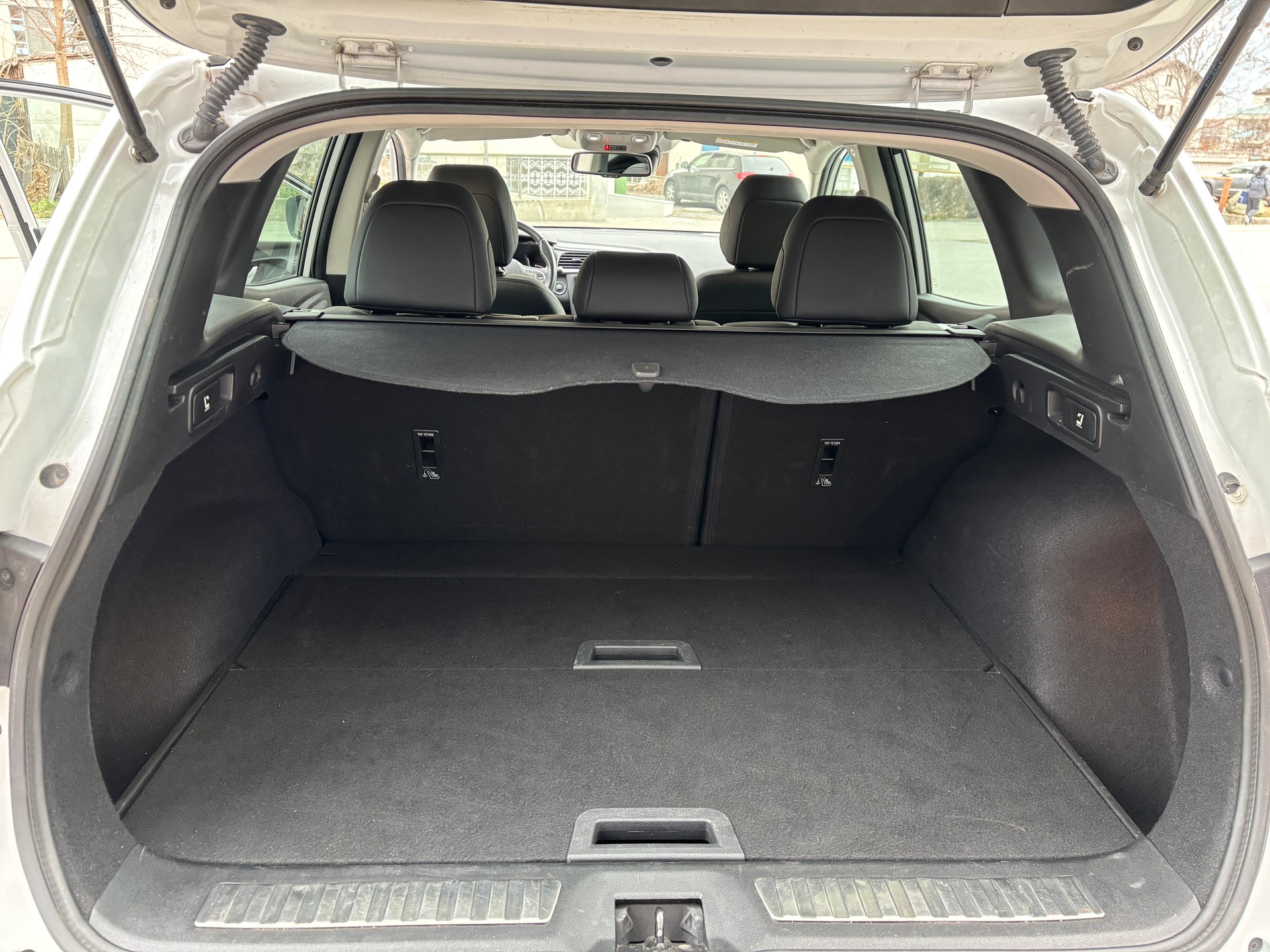 RENAULT Kadjar 1.3 16V T Intens EDC-image-9
