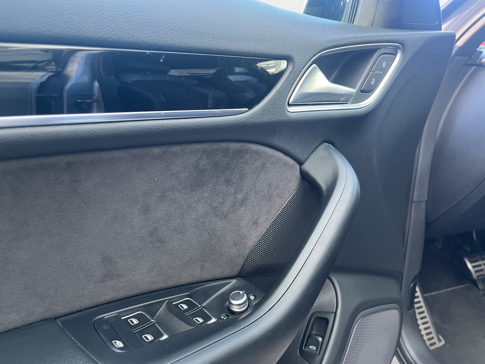 AUDI Q3 2.0 TFSI Sport quattro S-Tr.-image-13