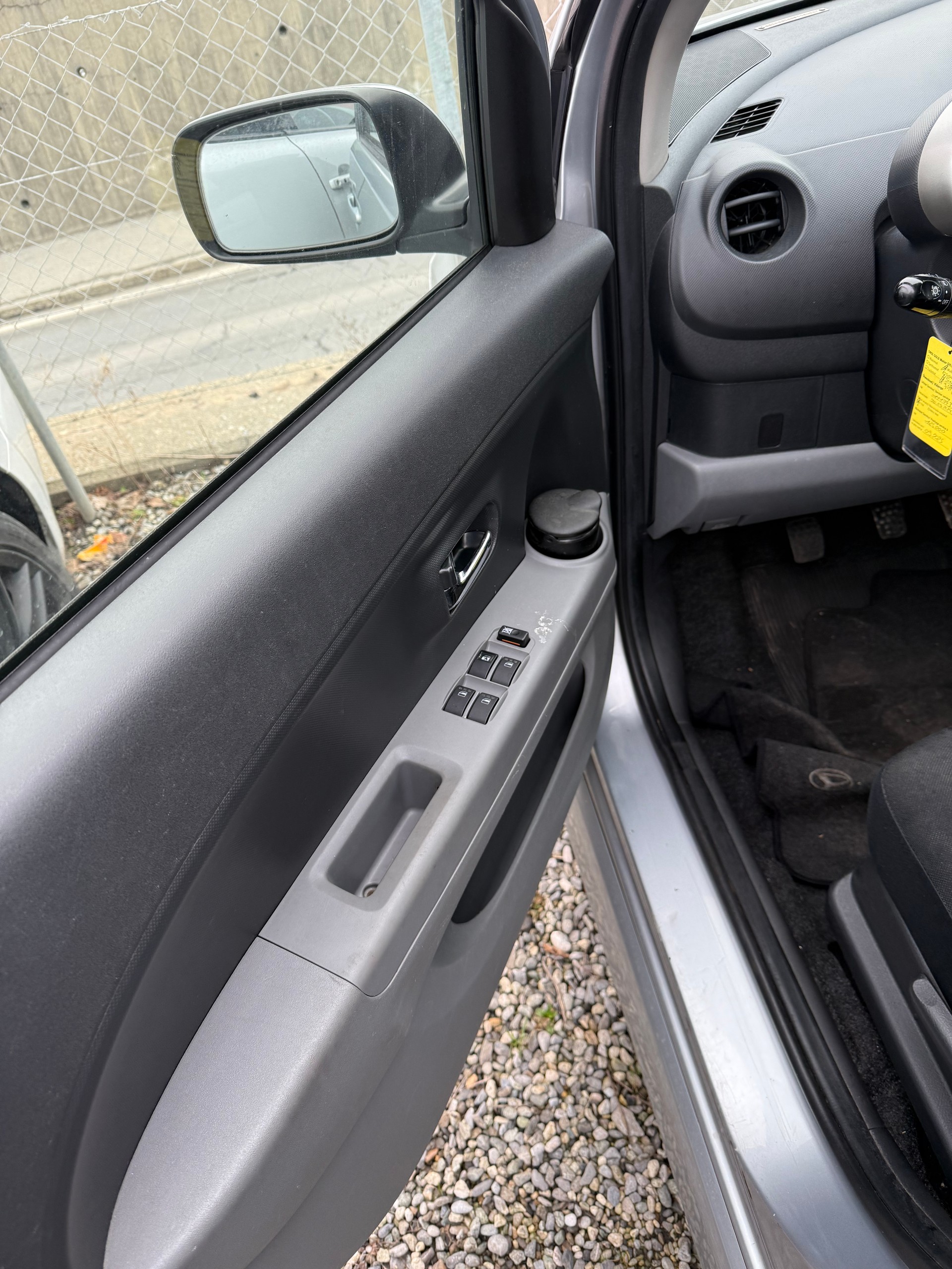 DAIHATSU Sirion 1.3 S eco-4WD-image-3