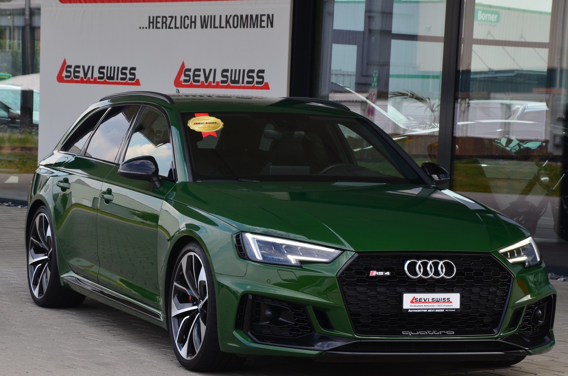 AUDI RS4 Avant 2.9 TFSI quattro tiptronic*Ab MFK,1 Jahr oder 20'000km Garantie*