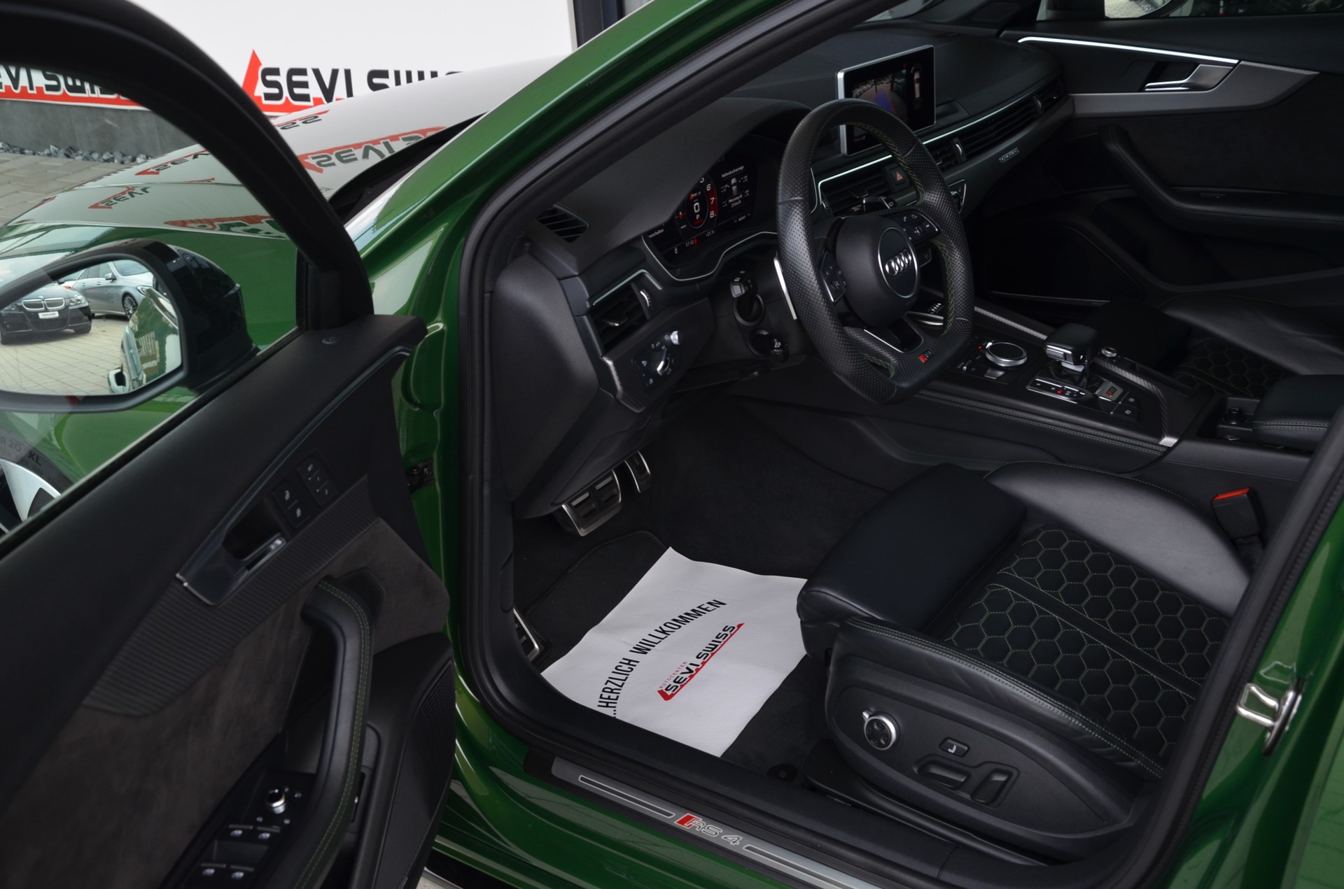AUDI RS4 Avant 2.9 TFSI quattro tiptronic*Ab MFK,1 Jahr oder 20'000km Garantie*-image-13