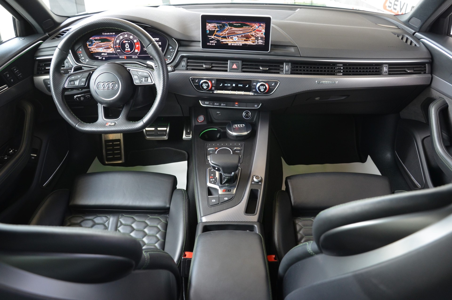 AUDI RS4 Avant 2.9 TFSI quattro tiptronic*Ab MFK,1 Jahr oder 20'000km Garantie*-image-14