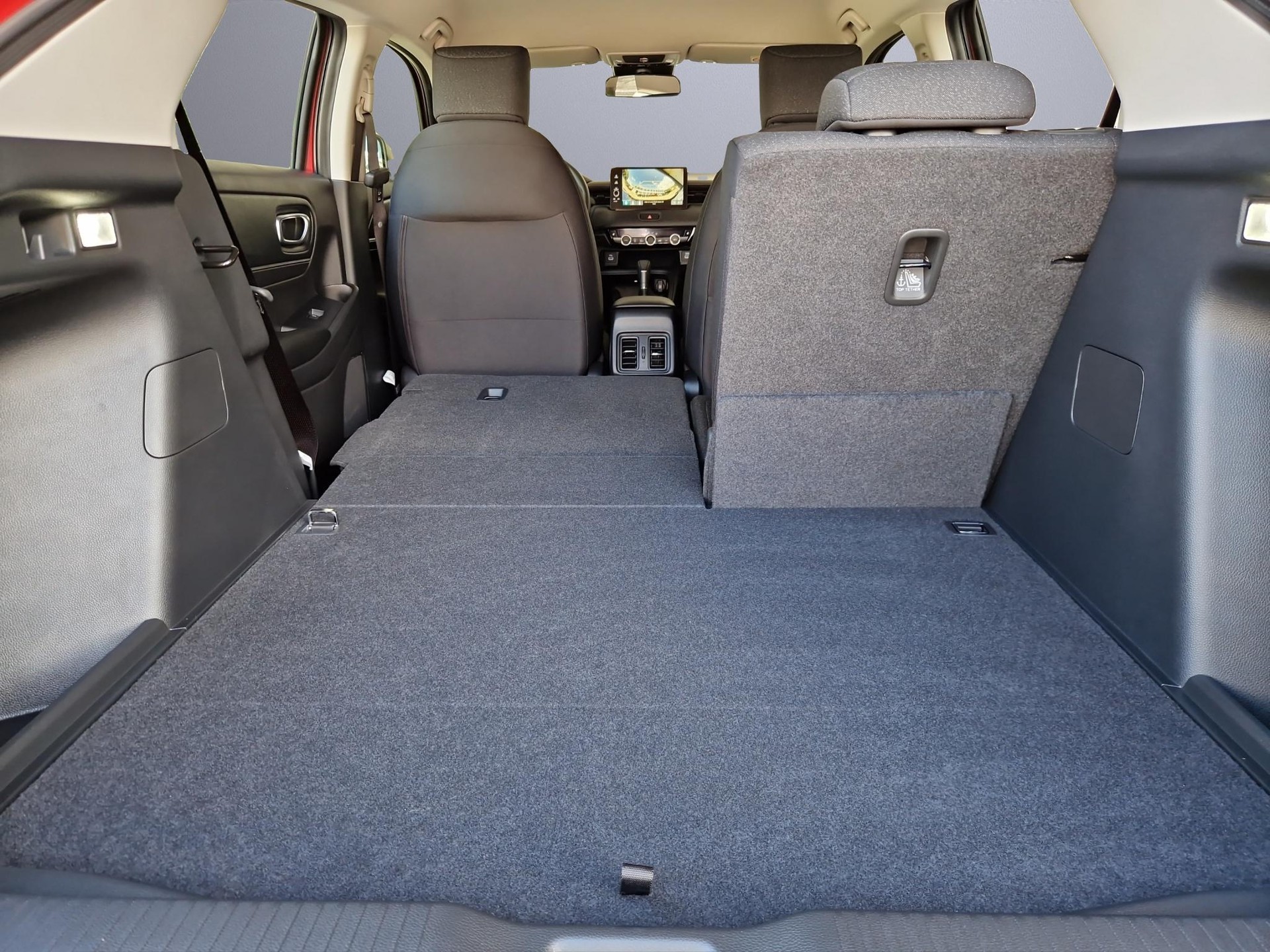 HONDA HR-V 1.5 i-MMD Elegance-image-15