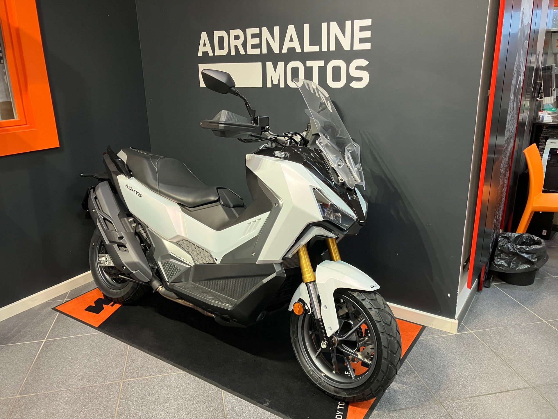 SYM ADXTG 400-showroom-element-1