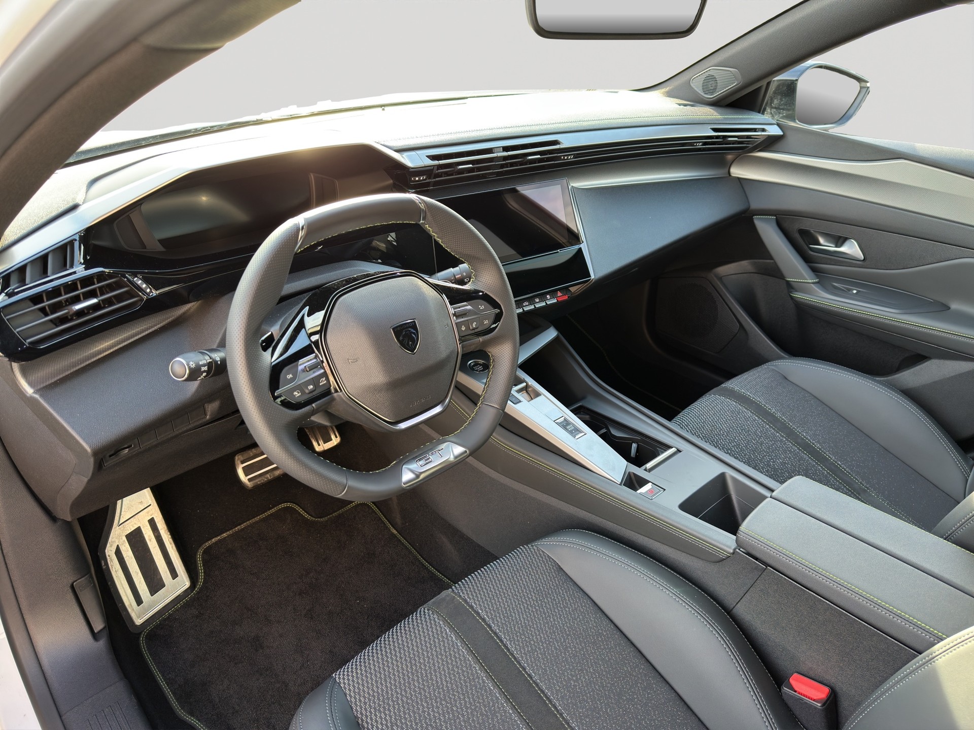 PEUGEOT 308 1.5 BlueHDI GT EAT8 Black-image-6