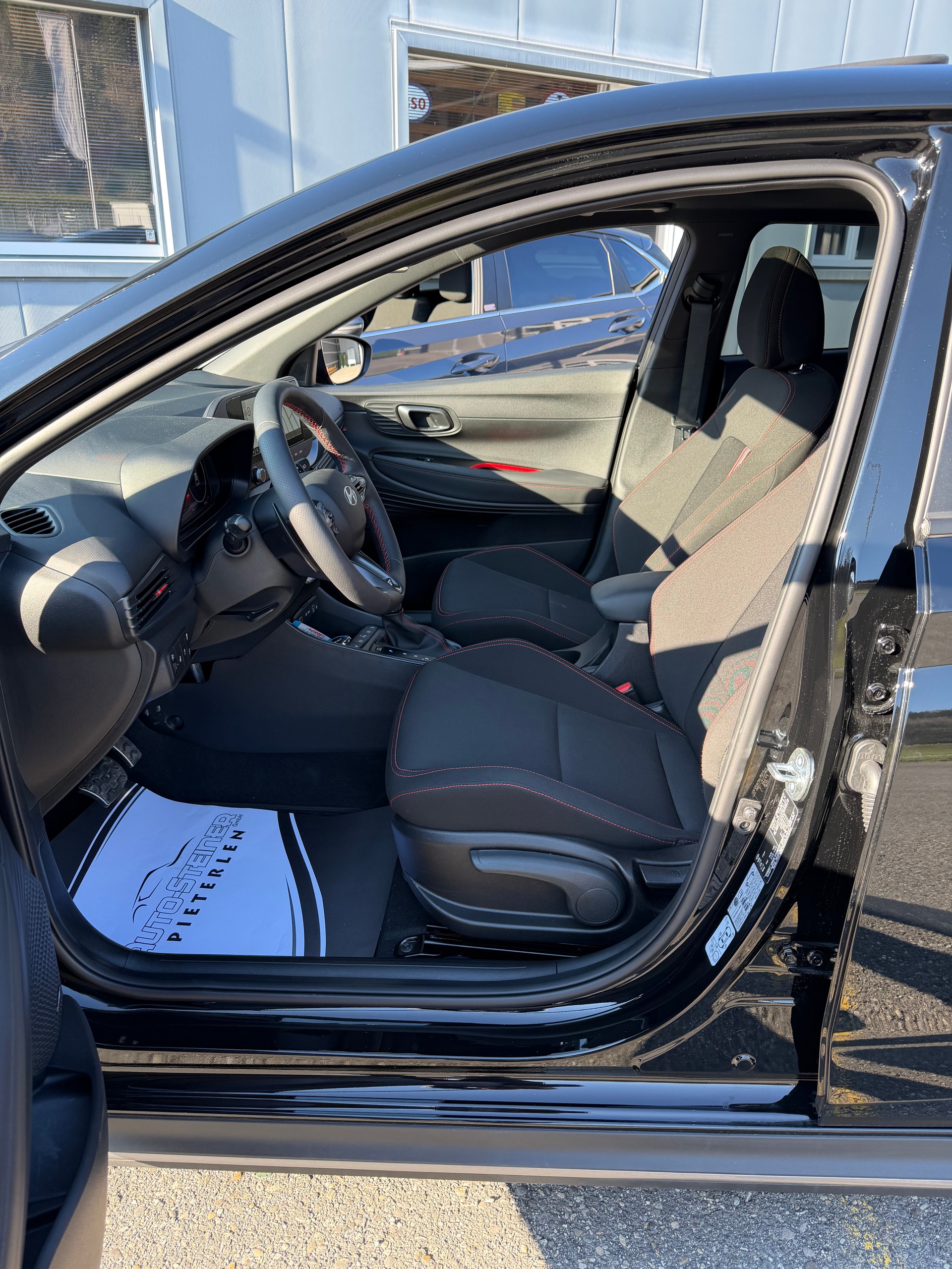 HYUNDAI "N-LINE" i20 1.0 T-GDi N-Line "SPORT N-LINE" CH WAGEN "AUTOMAT" TOP AUSSTATTUNG !!-image-42