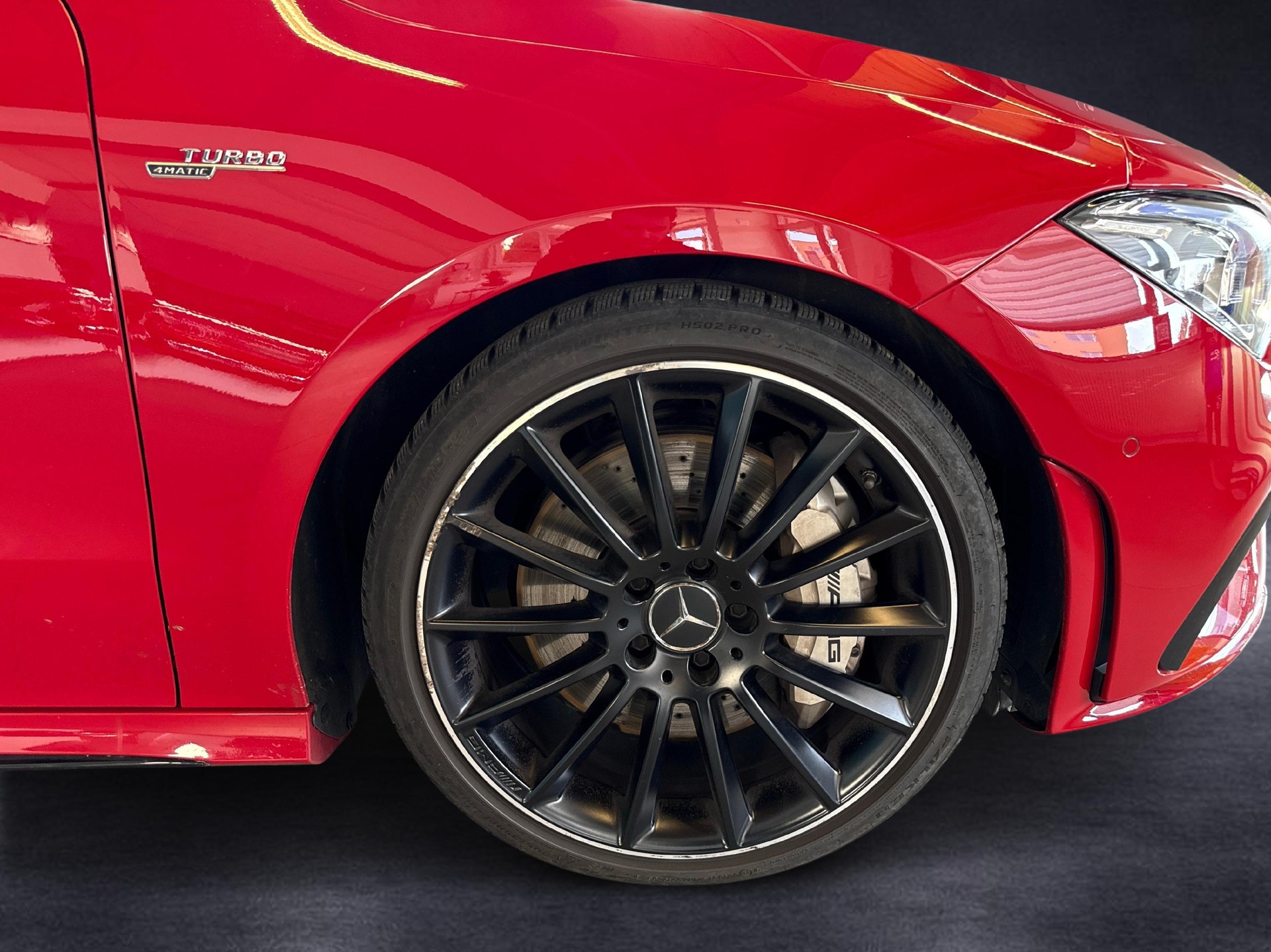 MERCEDES-BENZ CLA 35 AMG 4matic Shooting Brake-image-18