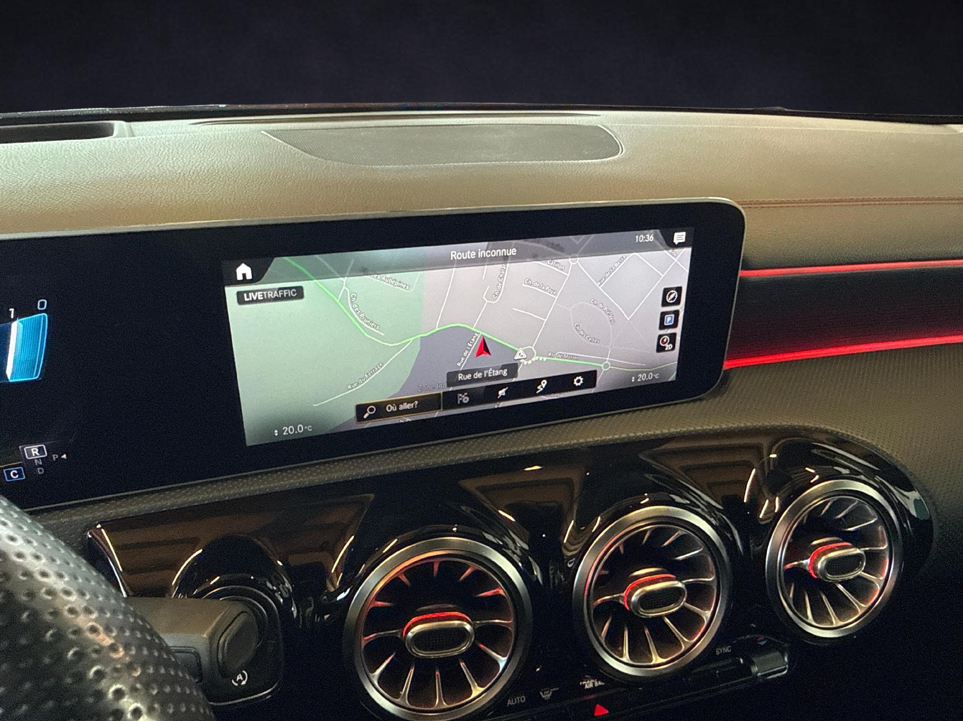 MERCEDES-BENZ CLA 35 AMG 4matic Shooting Brake-image-15