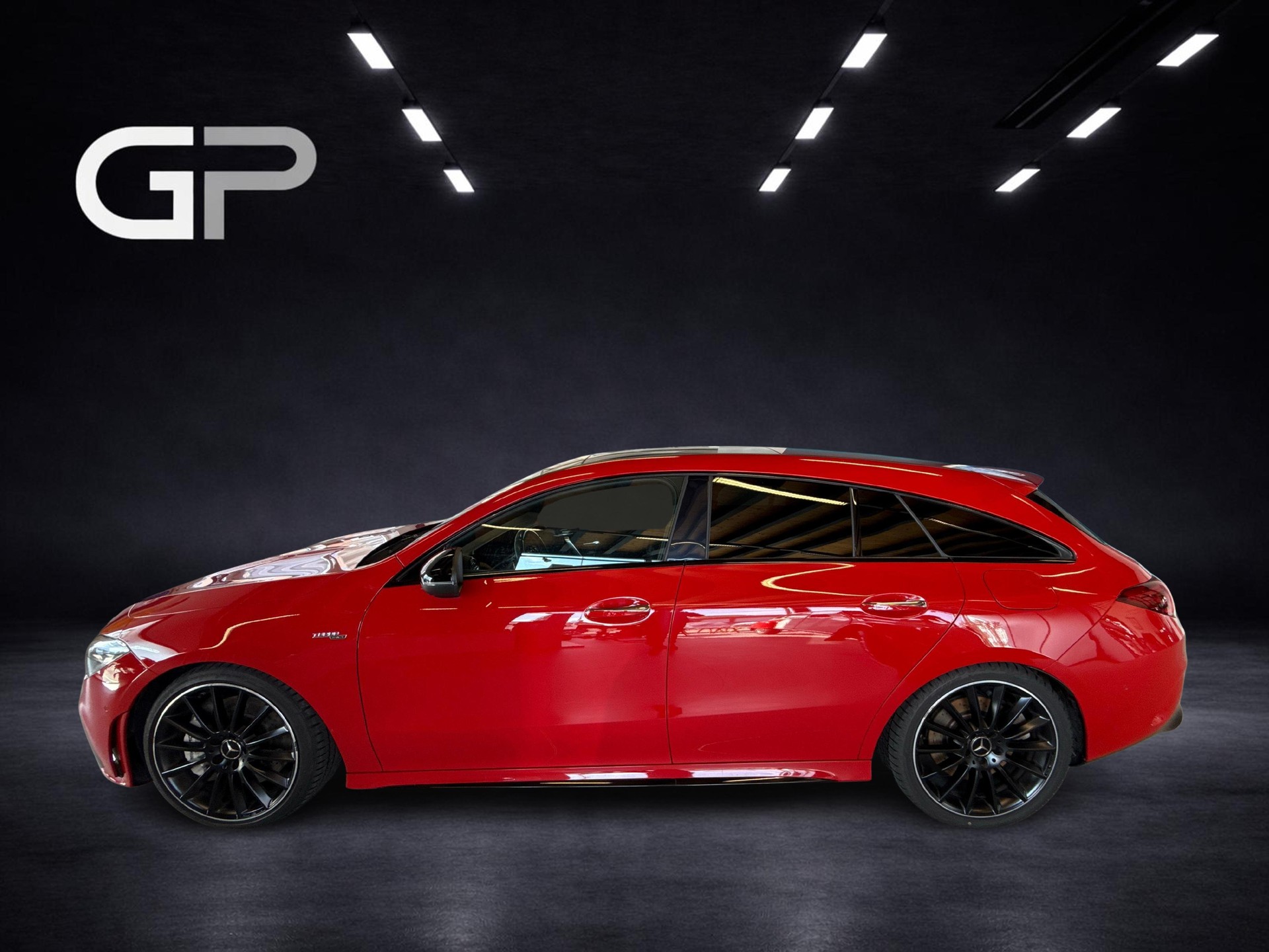 MERCEDES-BENZ CLA 35 AMG 4matic Shooting Brake-image-1