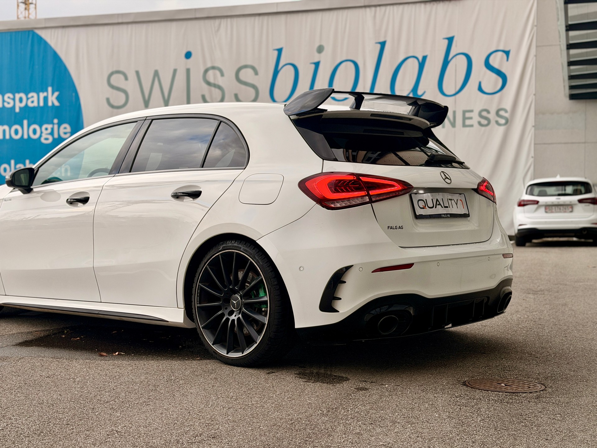 MERCEDES-BENZ A 35 AMG 4Matic Speedshift-image-8