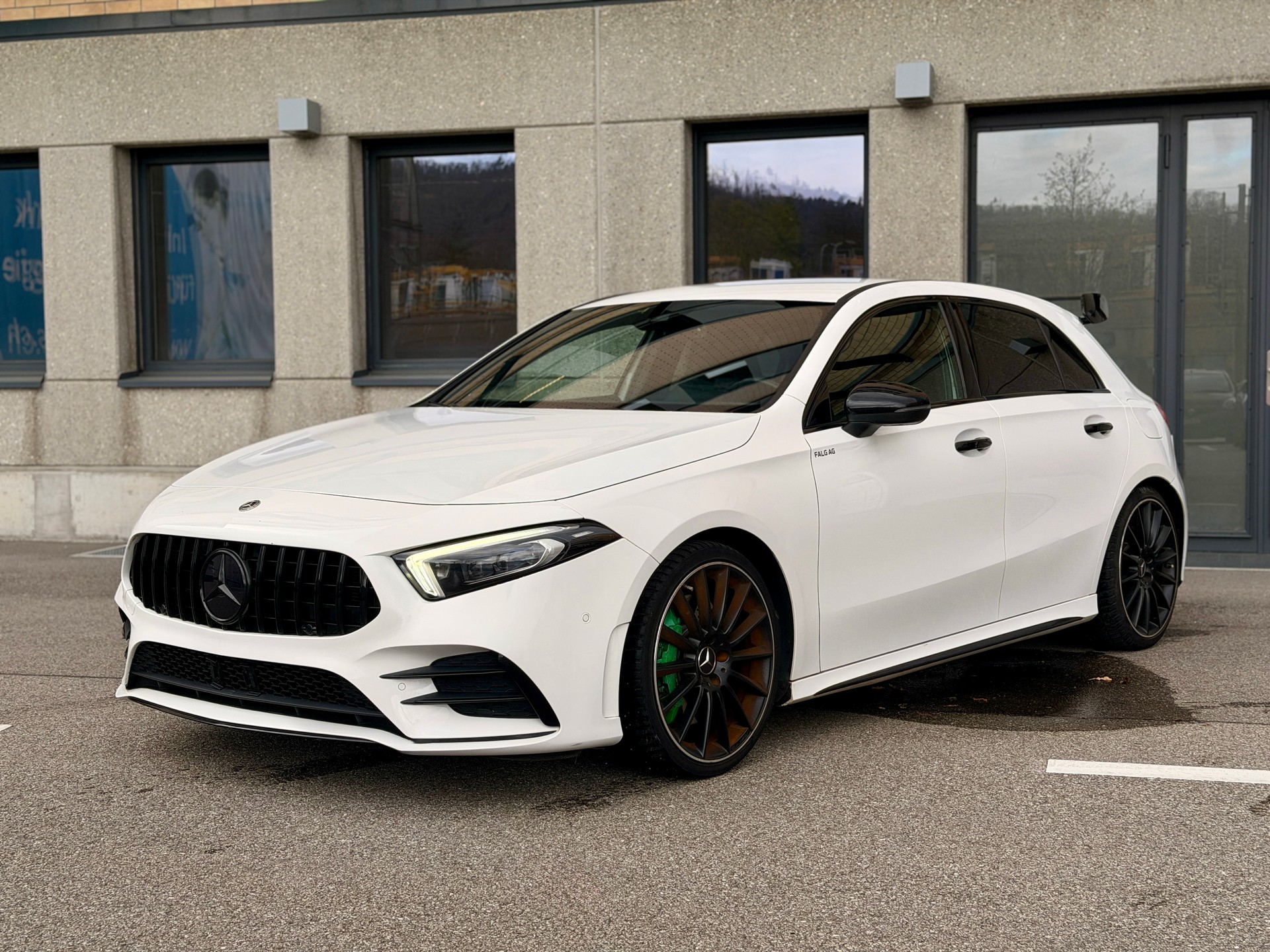 MERCEDES-BENZ A 35 AMG 4Matic Speedshift-image-0
