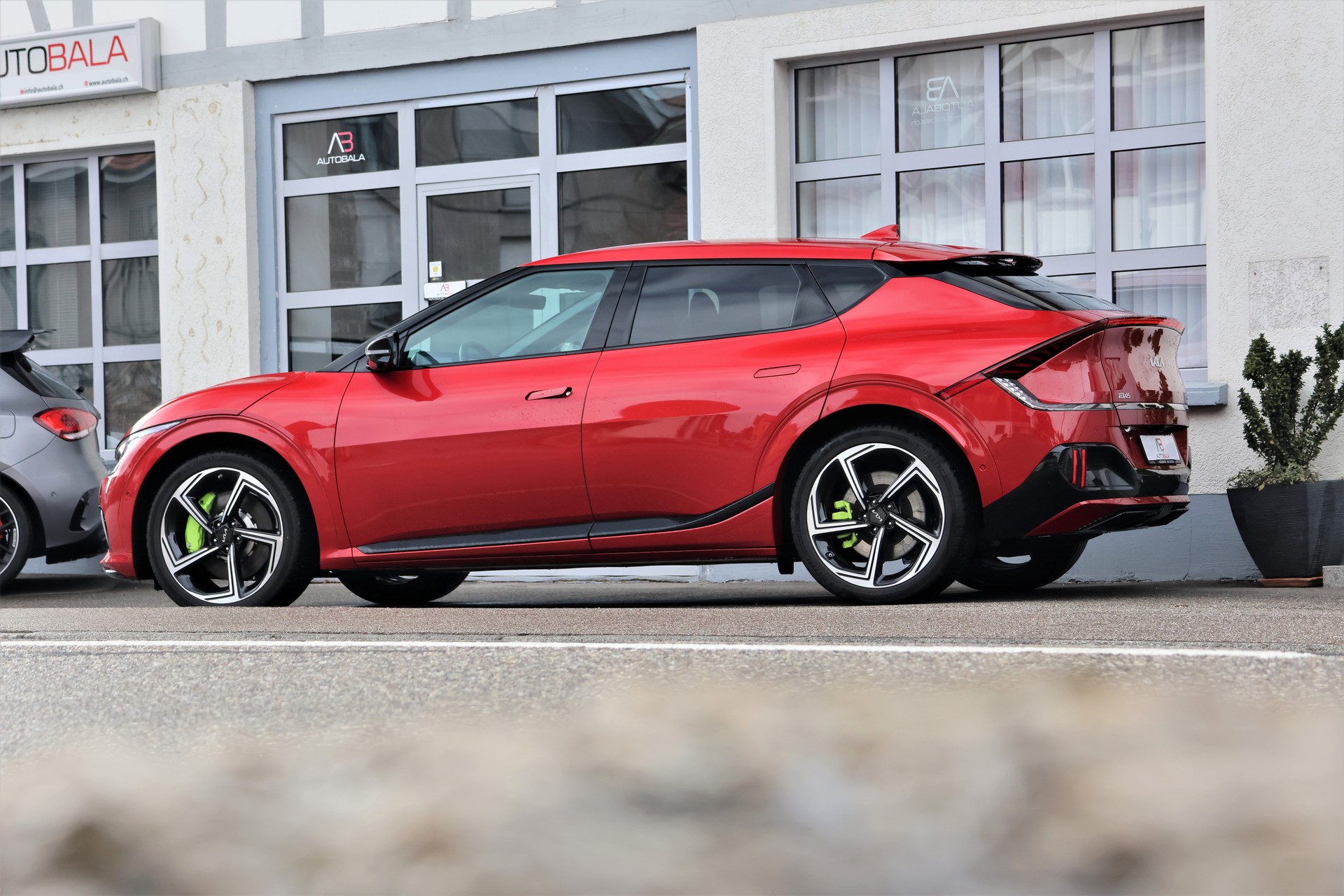 KIA EV6 77.4 kWh GT 4x4 (CH) "Runwayred"-image-3