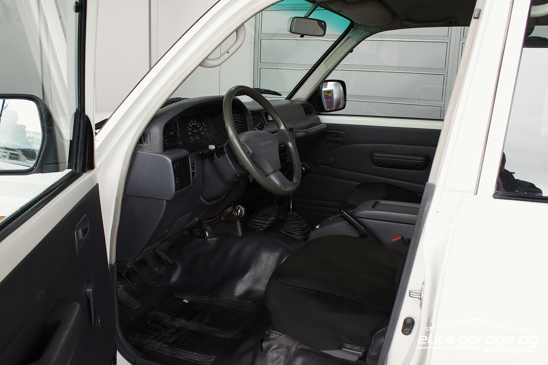 TOYOTA Land Cruiser HDJ80 4.2 TDI-image-12