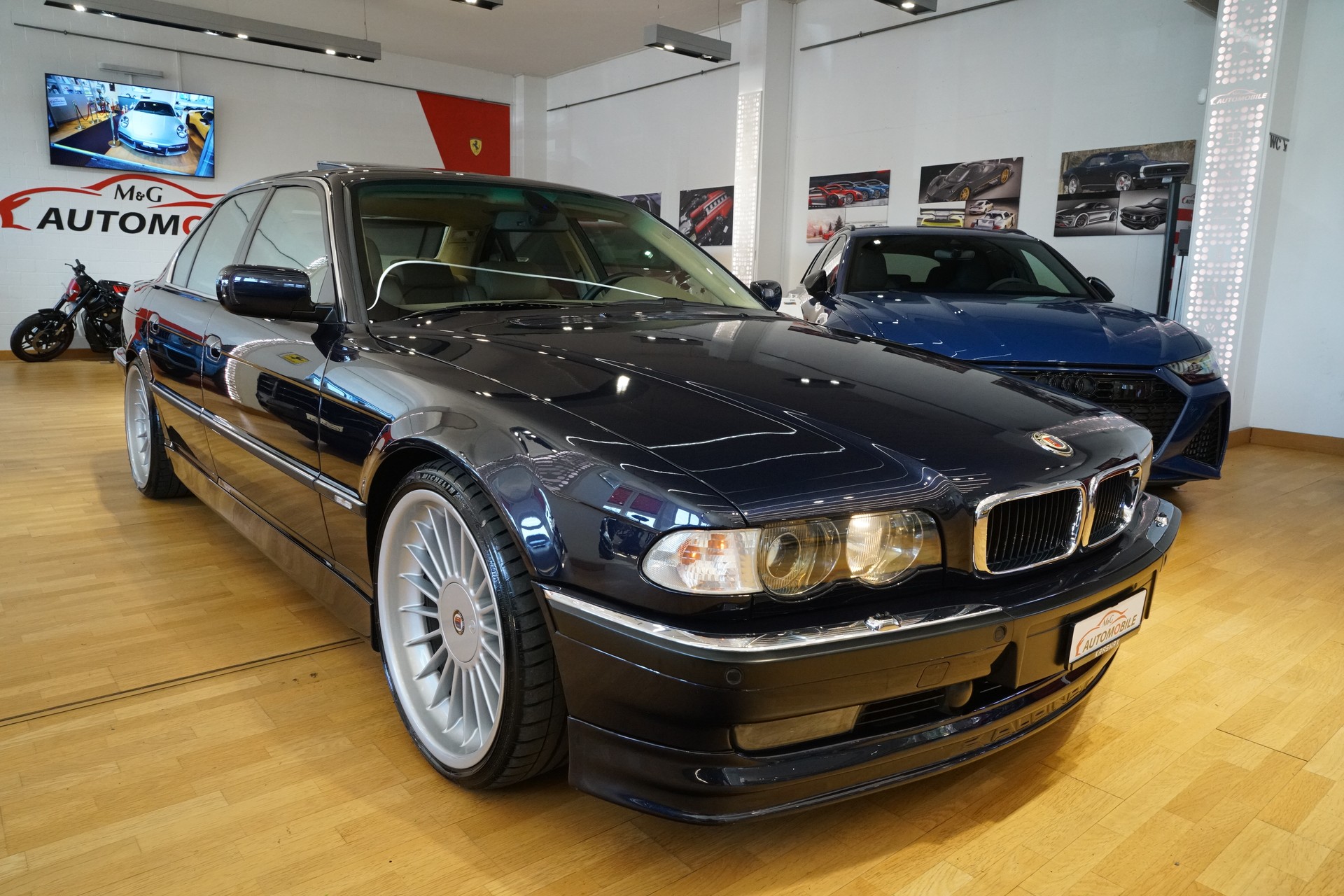 BMW 740i-image-2