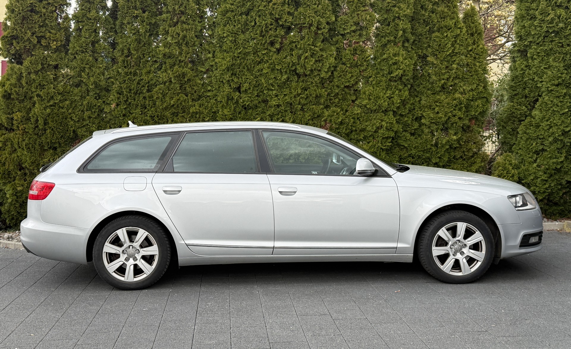 AUDI A6 Avant 2.0 TDIe multitronic-image-7