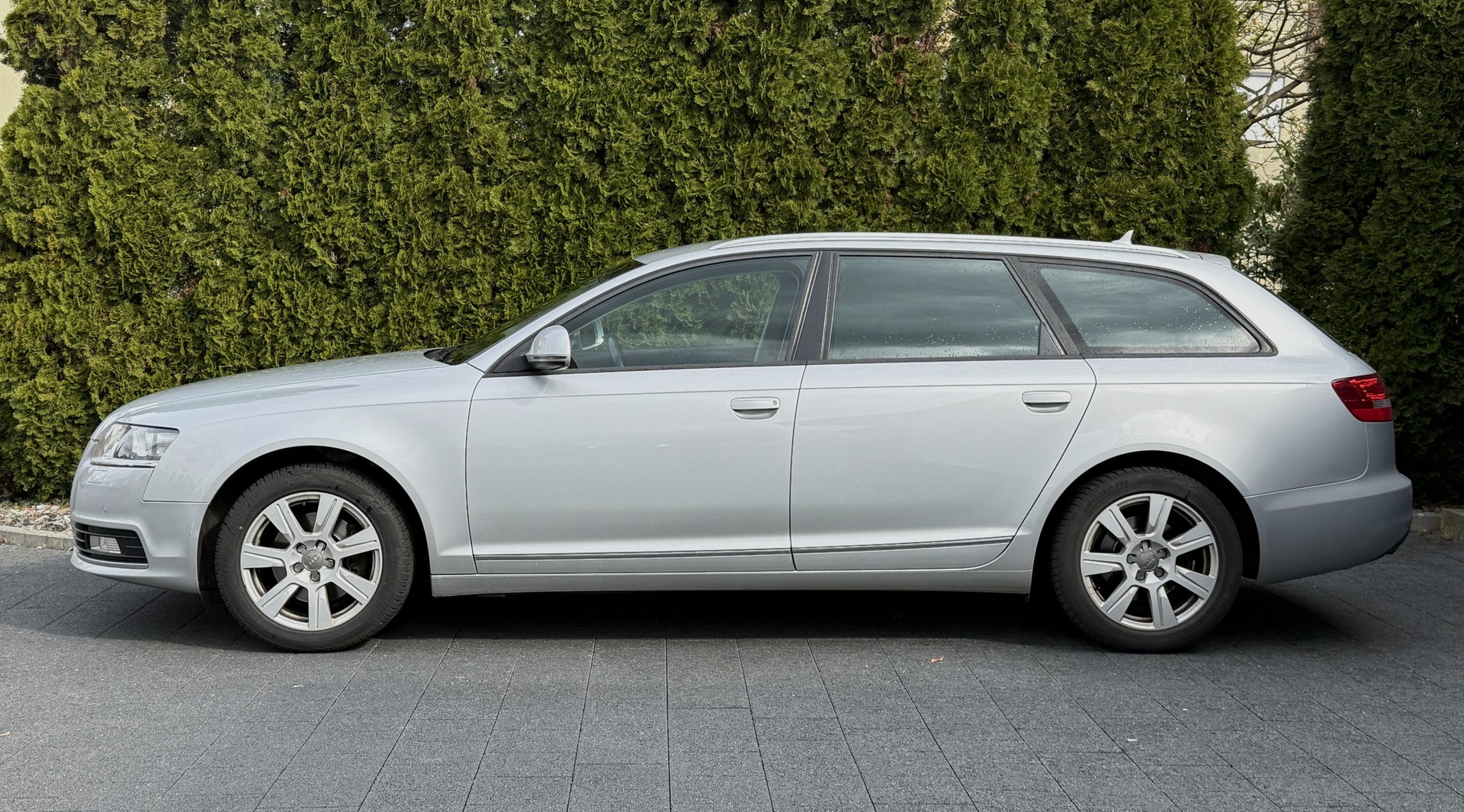 AUDI A6 Avant 2.0 TDIe multitronic-image-5