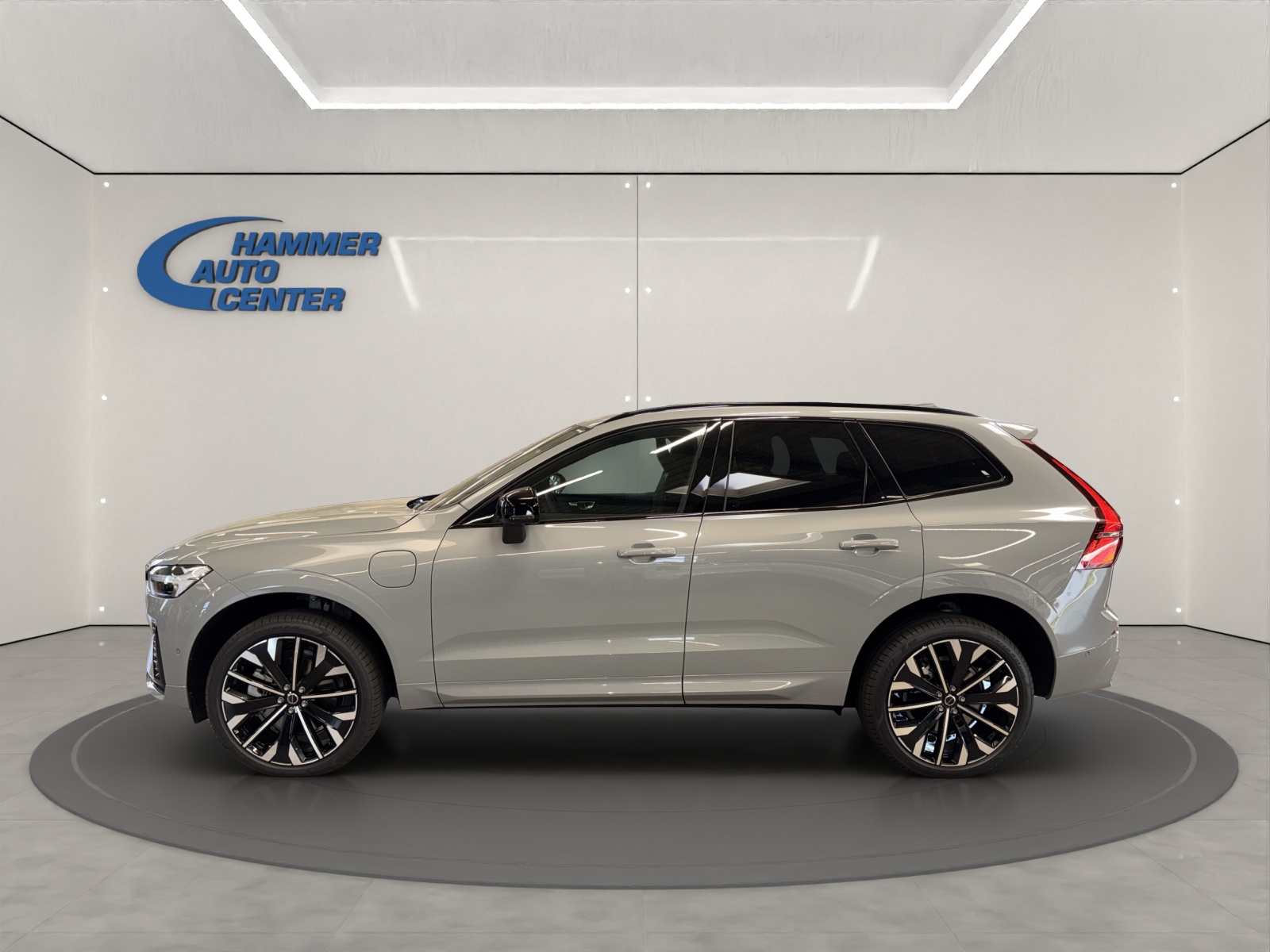VOLVO XC60 2.0 T8 TE Ultra Dark eAWD-image-1