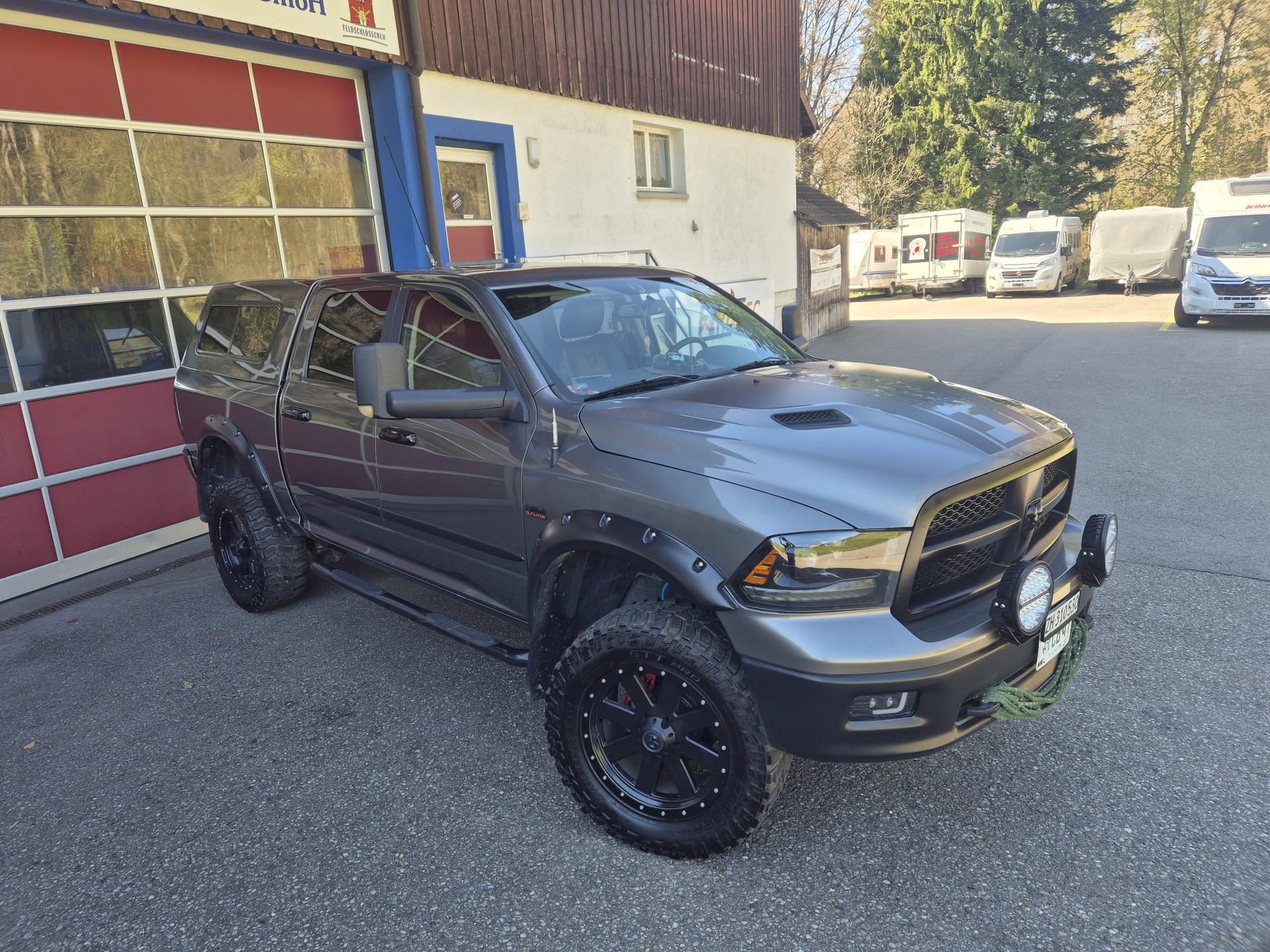 DODGE Ram-image-0