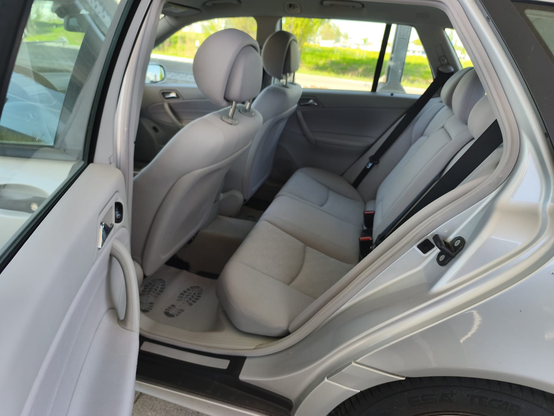 MERCEDES-BENZ C 280 Avantgarde 4Matic Automatic-image-12