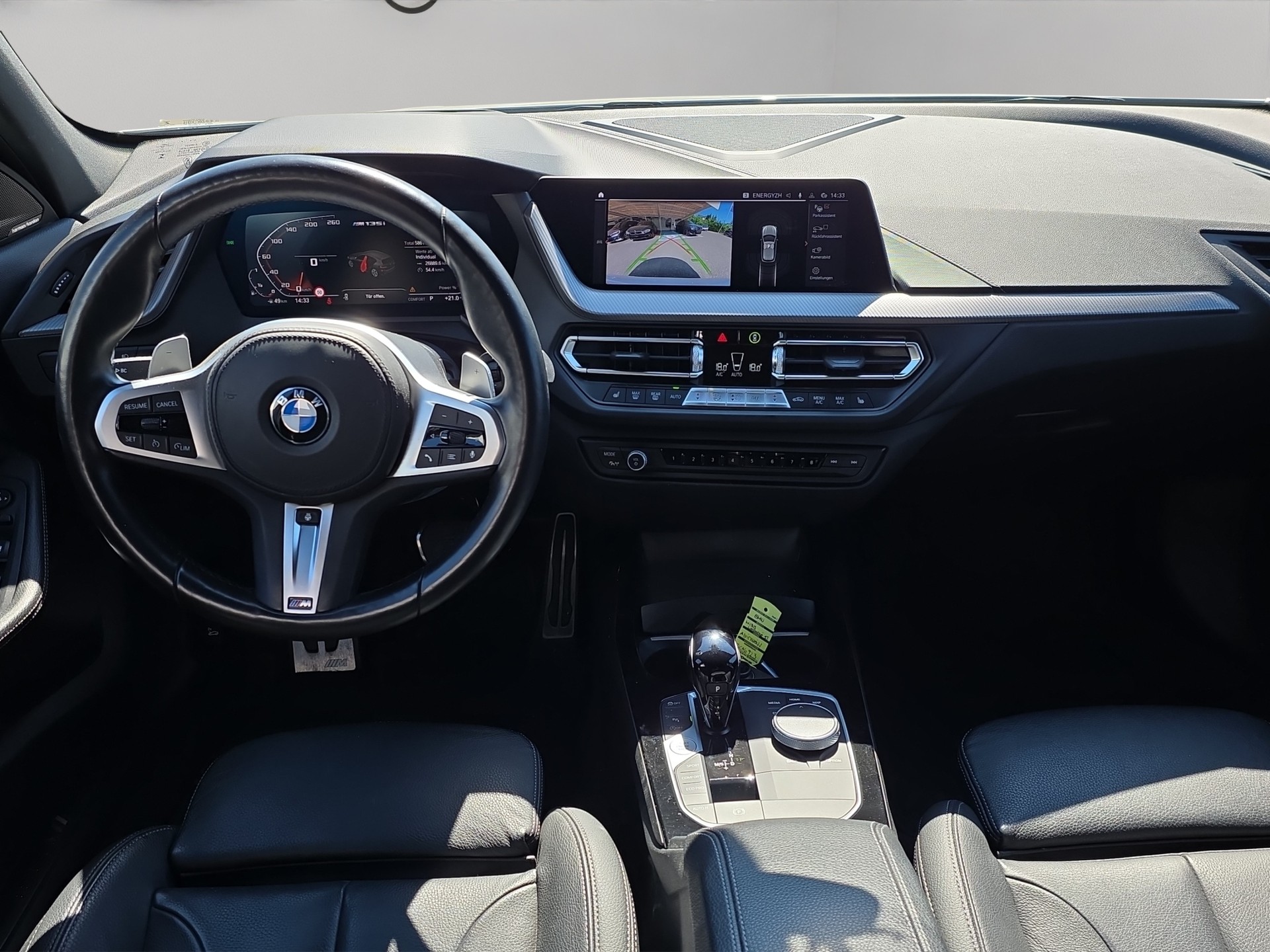 BMW M135i xDrive Steptronic-image-10