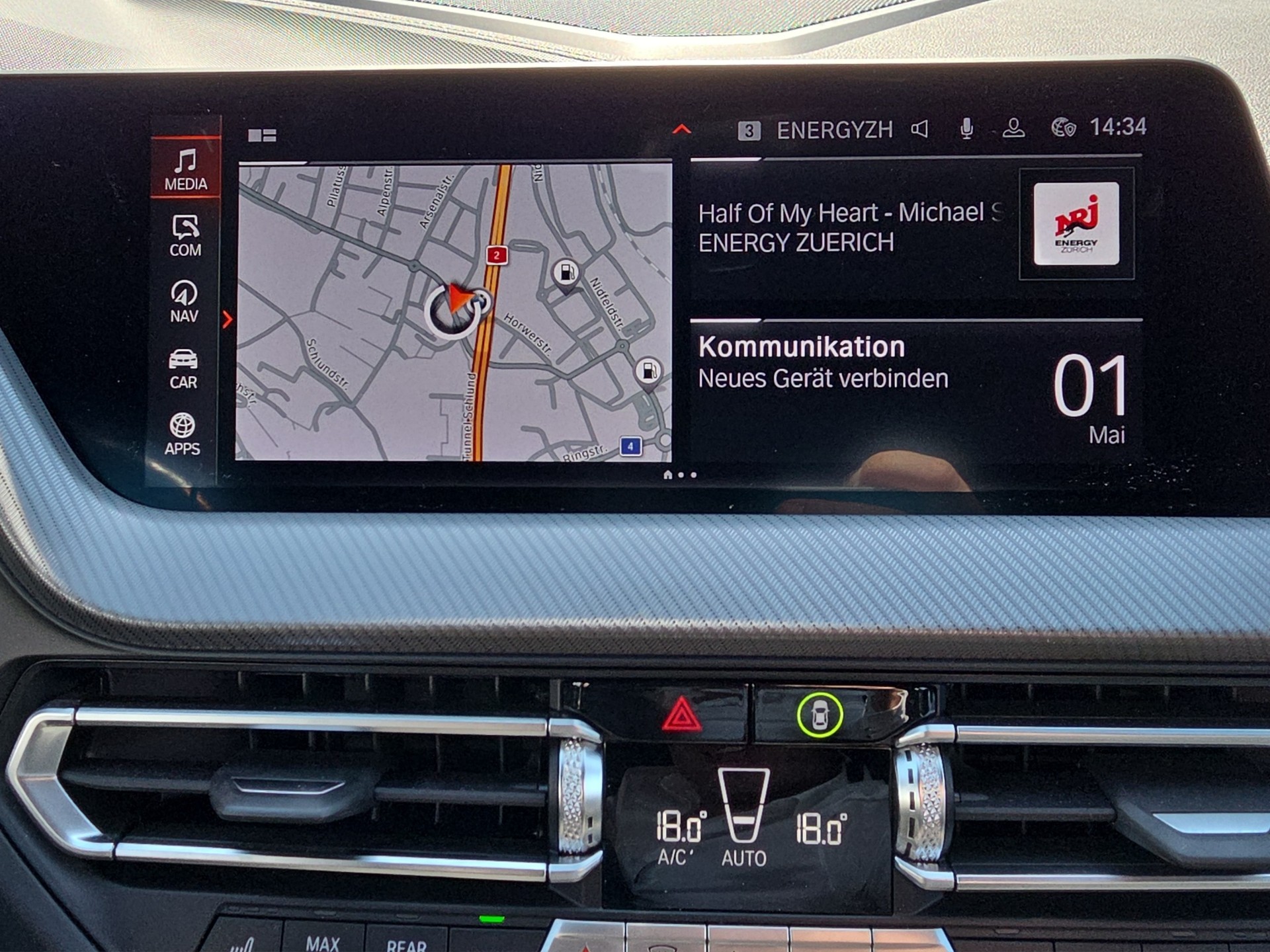 BMW M135i xDrive Steptronic-image-12
