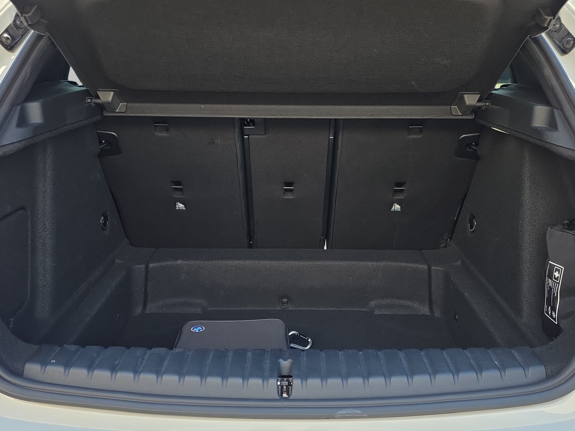 BMW M135i xDrive Steptronic-image-14