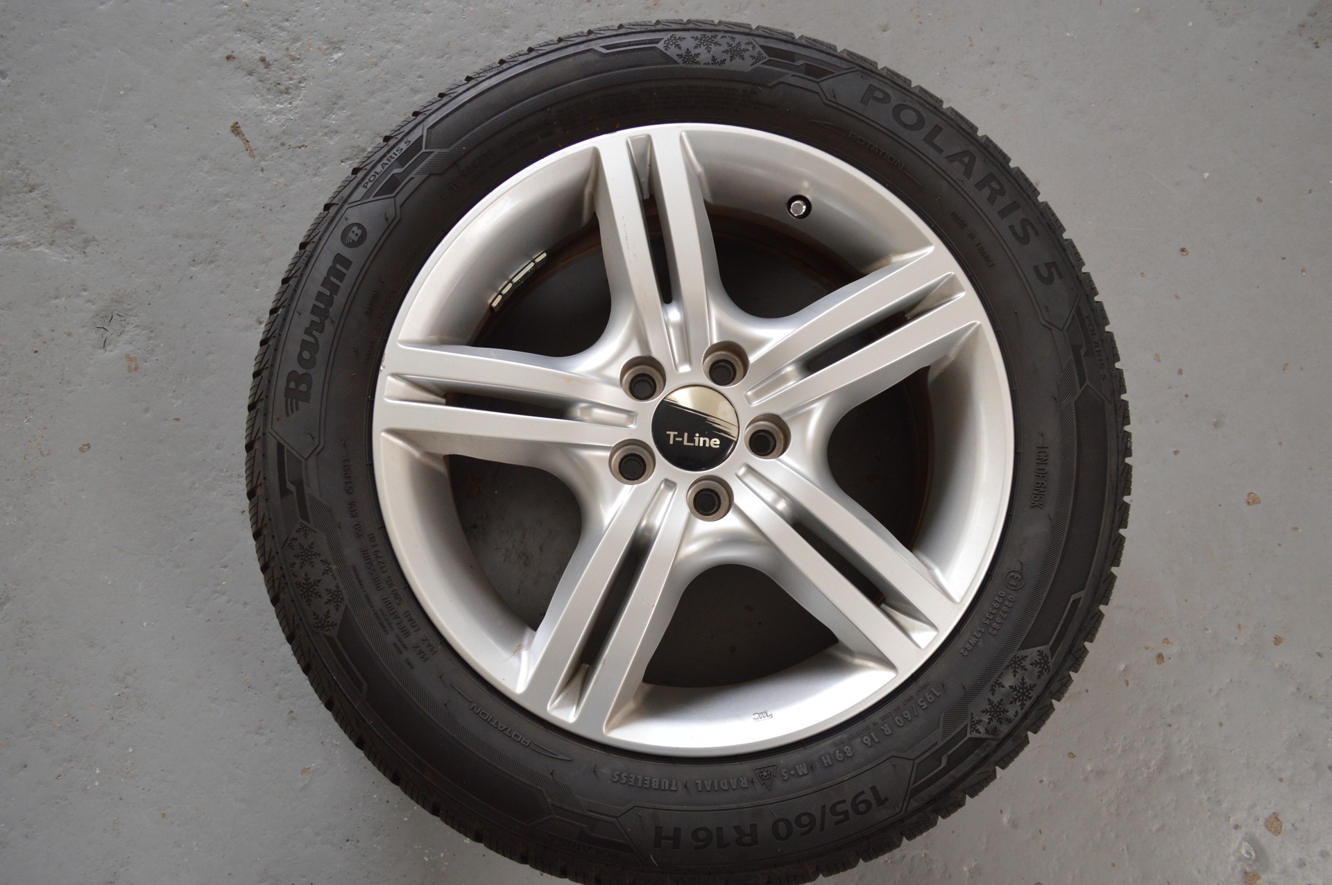 TOYOTA Prius 1.8 16V HSD Sol-image-14