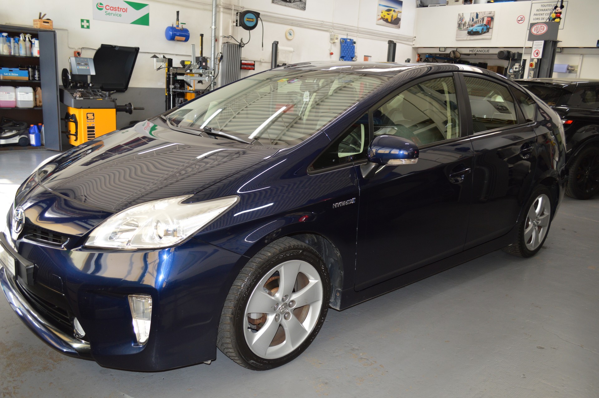 TOYOTA Prius 1.8 16V HSD Sol-image-0