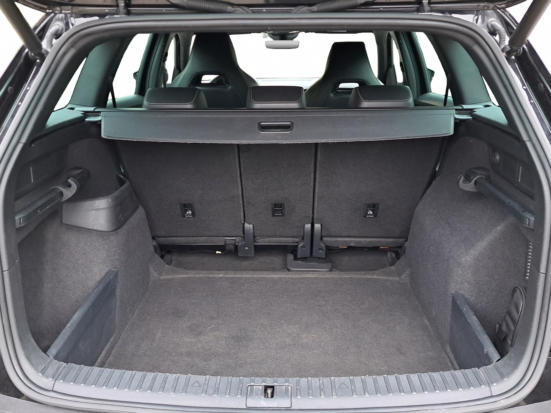 SKODA Kodiaq 2.0 TSI 4x4 Sport Line-image-11