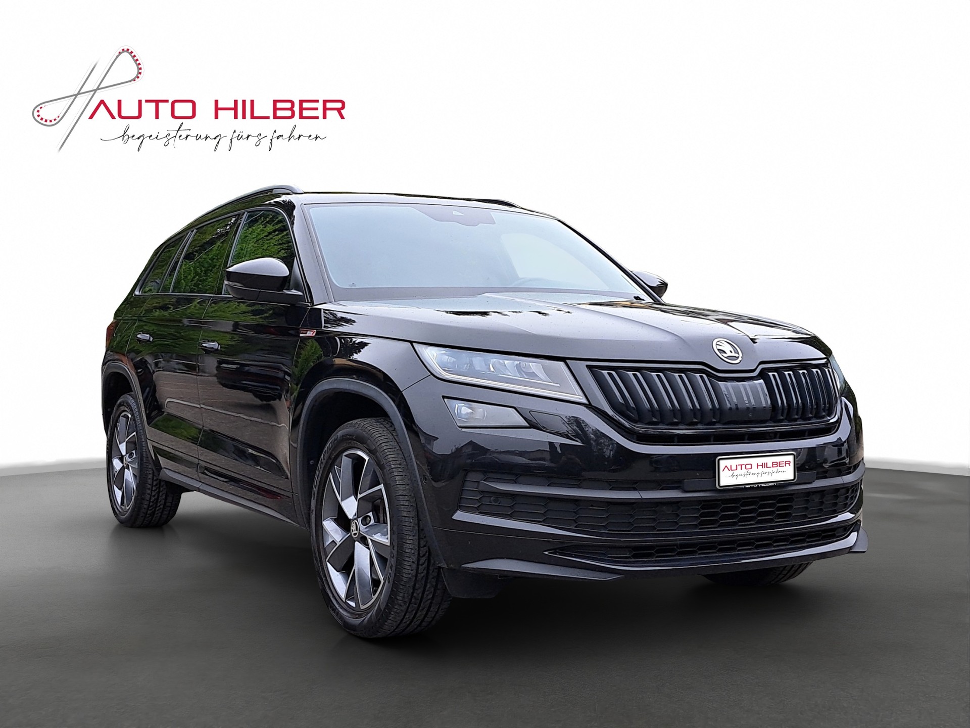SKODA Kodiaq 2.0 TSI 4x4 Sport Line-image-12