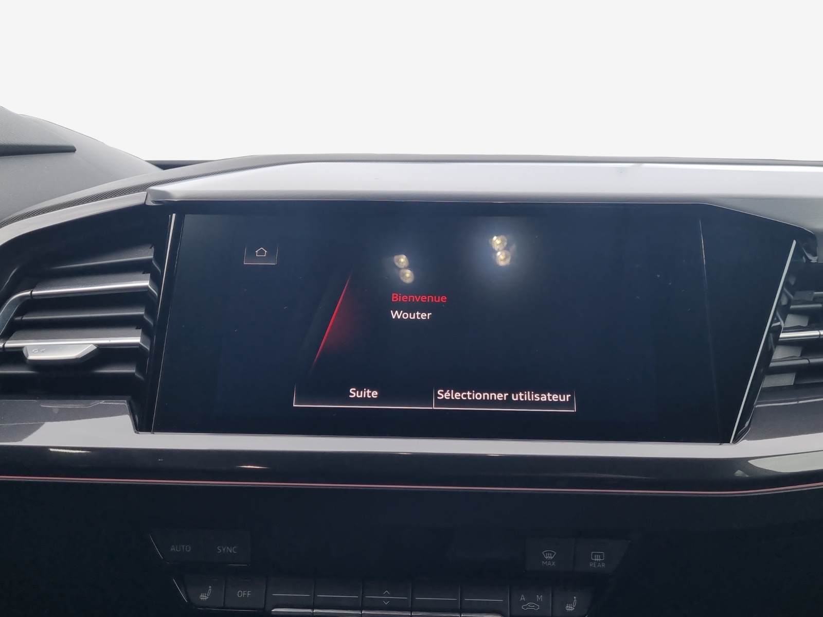 AUDI Q4 Sportback e-tron 50 quattro-image-11