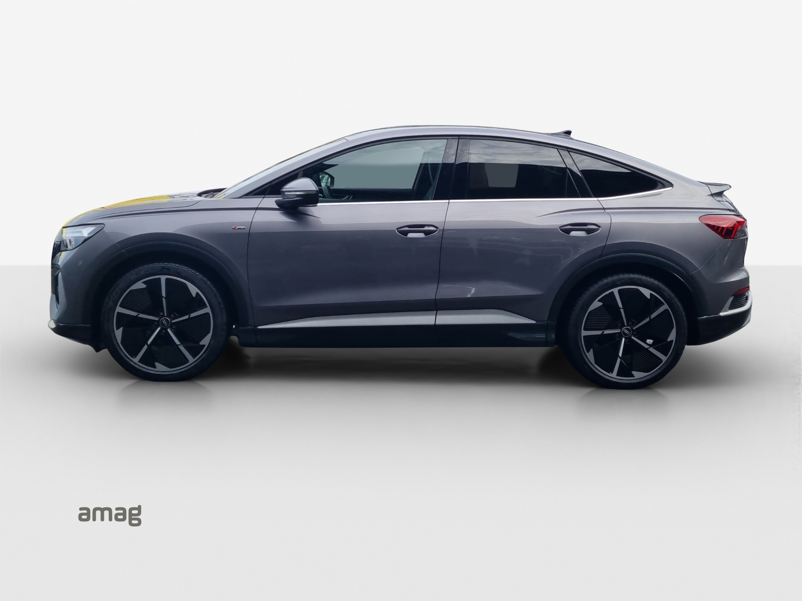 AUDI Q4 Sportback e-tron 50 quattro-image-1