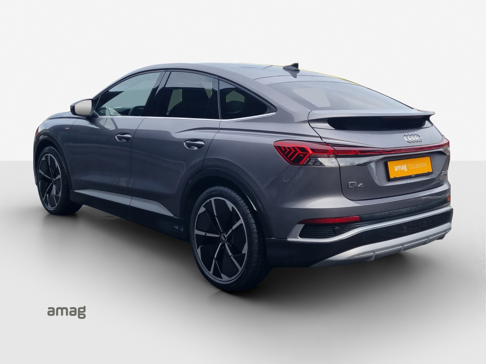 AUDI Q4 Sportback e-tron 50 quattro-image-2